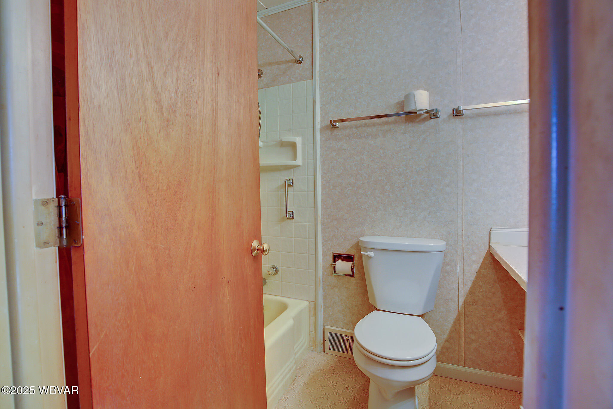 Williamsport, Pennsylvania 17701, United States, 4 Bedrooms Bedrooms, ,2 BathroomsBathrooms,Residential,Pending,107856