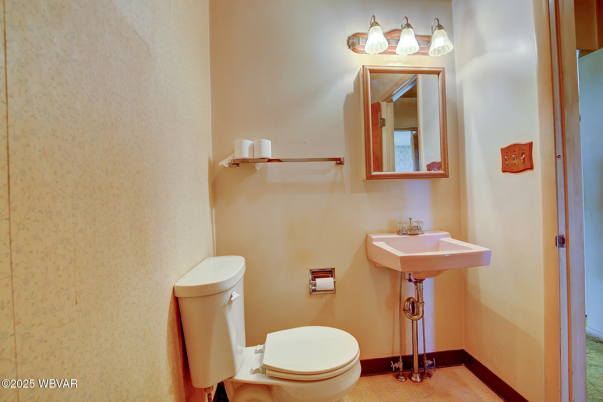 Williamsport, Pennsylvania 17701, United States, 4 Bedrooms Bedrooms, ,2 BathroomsBathrooms,Residential,Pending,107856