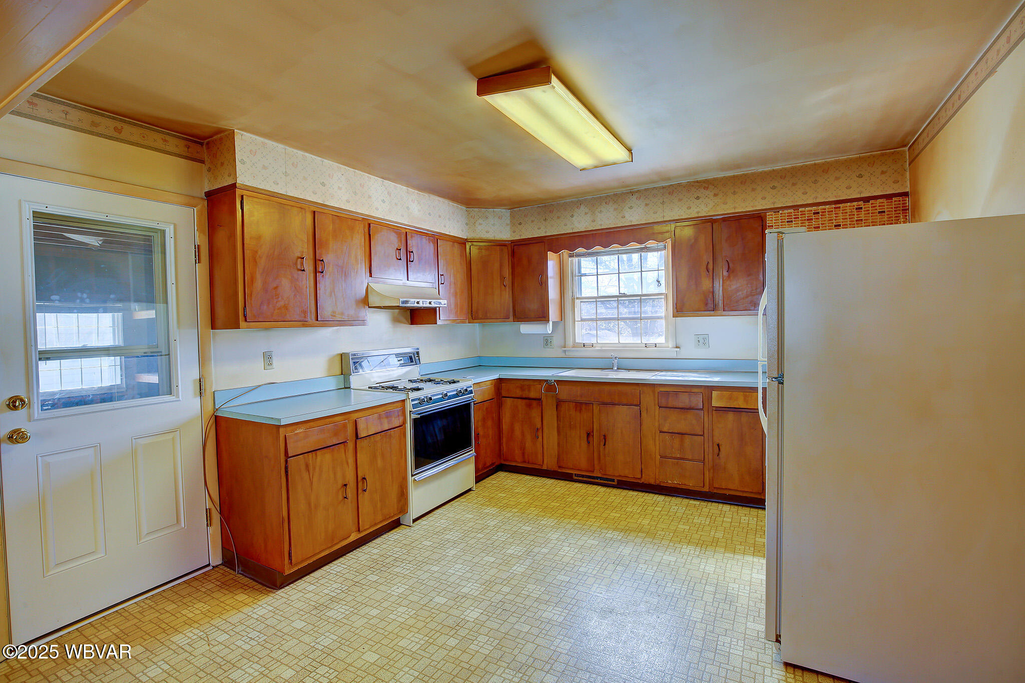 Williamsport, Pennsylvania 17701, United States, 4 Bedrooms Bedrooms, ,2 BathroomsBathrooms,Residential,Pending,107856