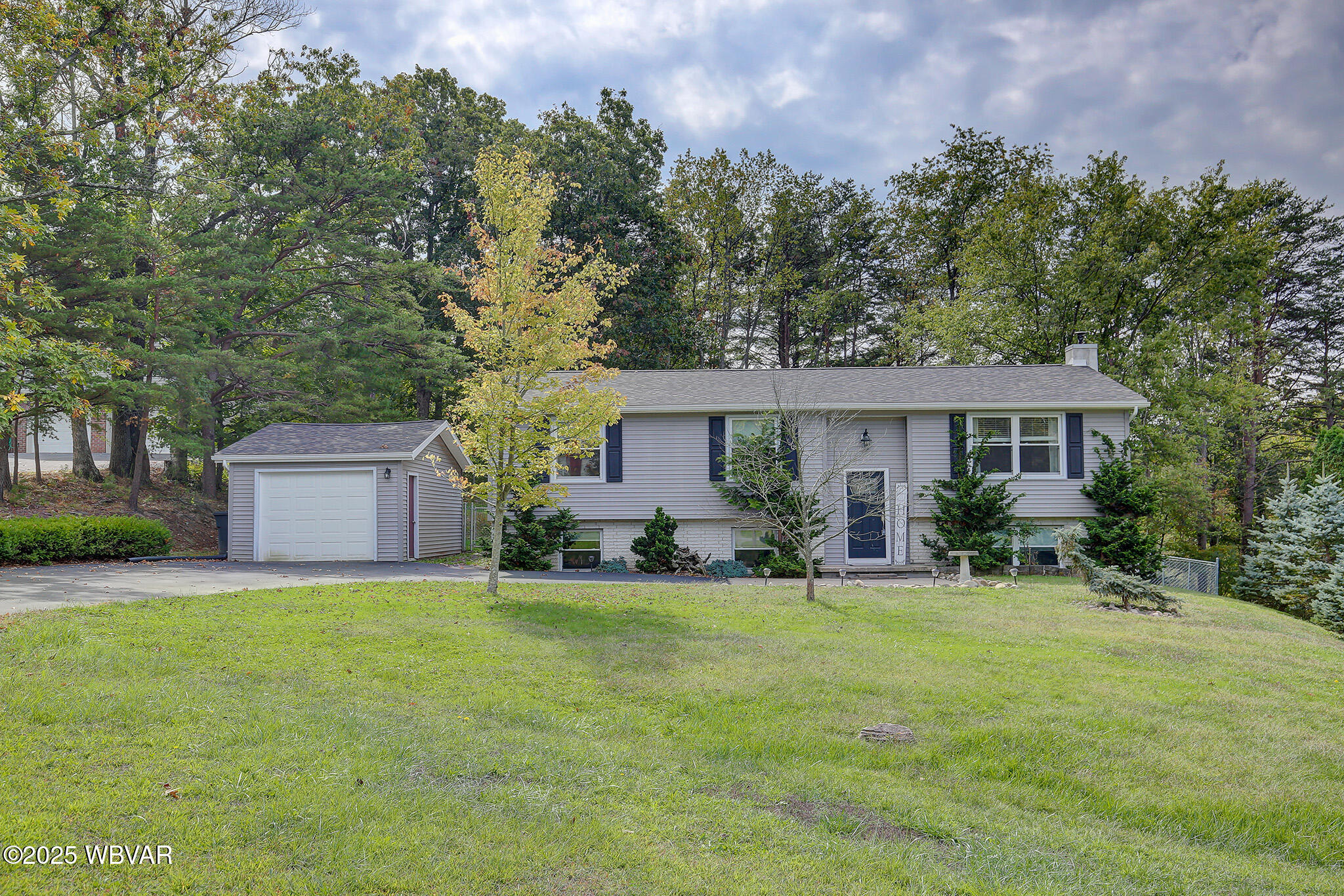 Lock Haven, Pennsylvania 17745, United States, 4 Bedrooms Bedrooms, ,2 BathroomsBathrooms,Residential,Contingent,215221