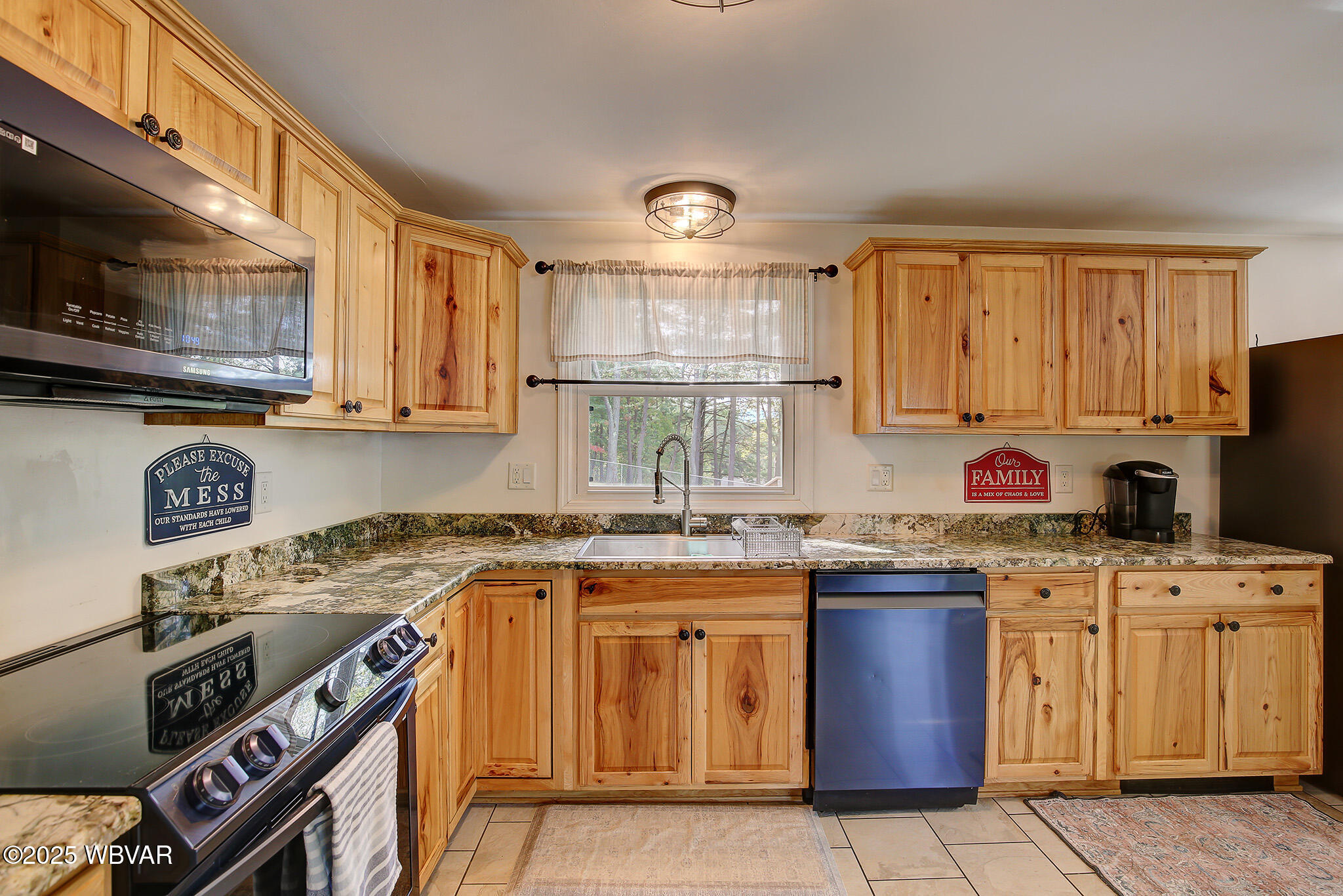 Lock Haven, Pennsylvania 17745, United States, 4 Bedrooms Bedrooms, ,2 BathroomsBathrooms,Residential,Contingent,215221