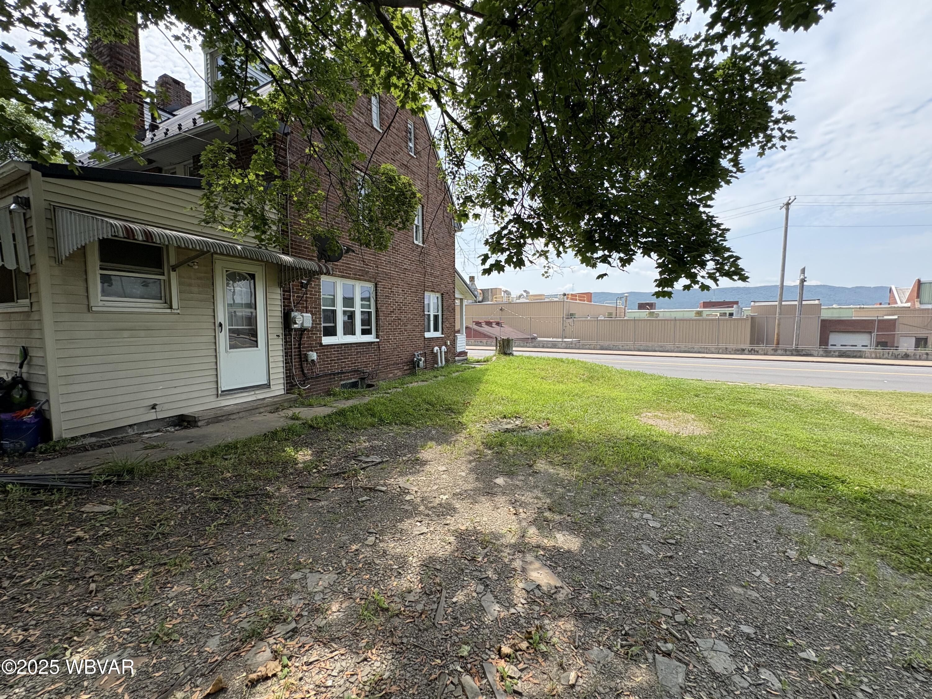 1522 HIGH STREET