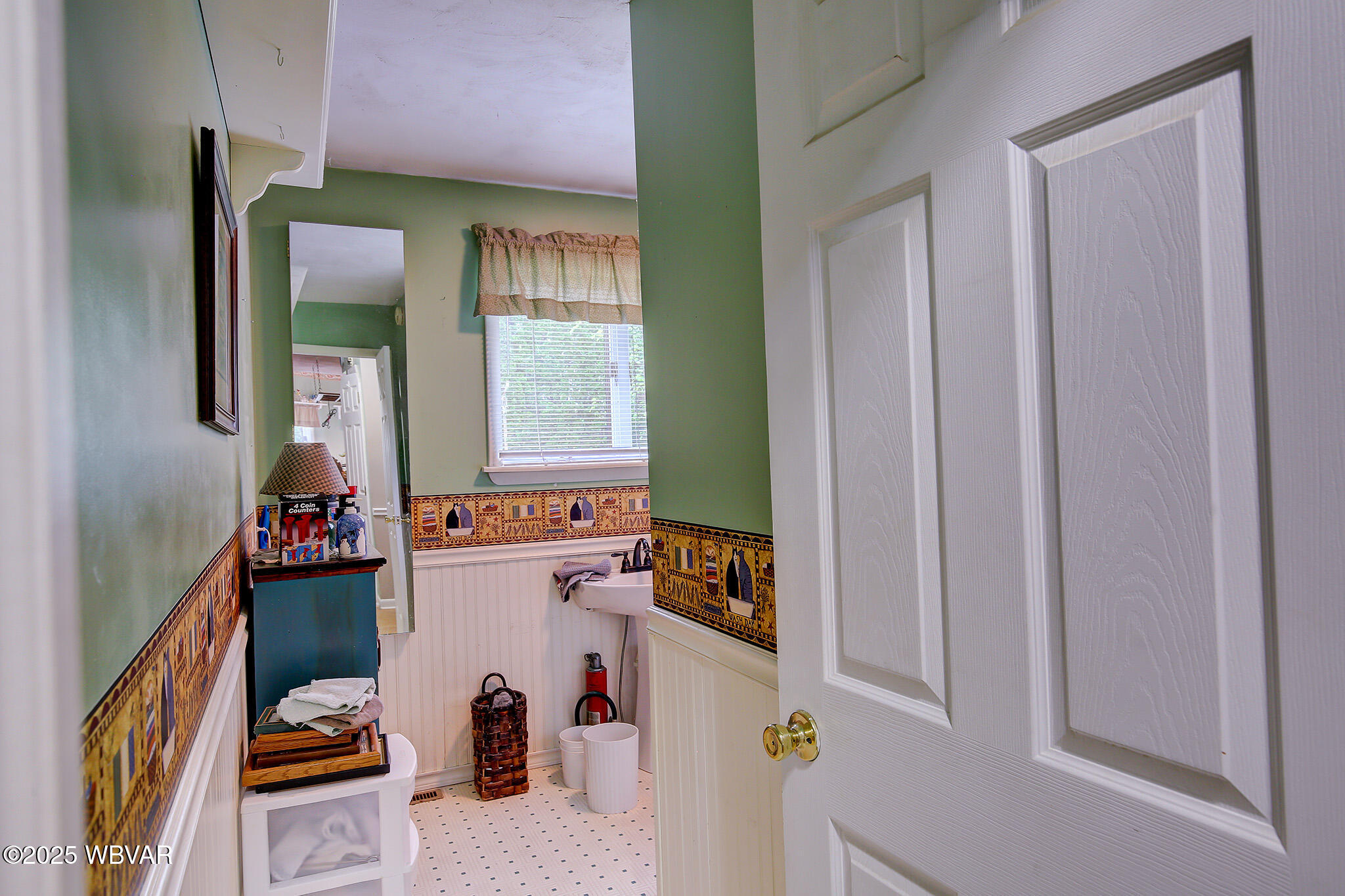 Mill Hall, Pennsylvania 17751, United States, 4 Bedrooms Bedrooms, ,3 BathroomsBathrooms,Residential,Active,142356