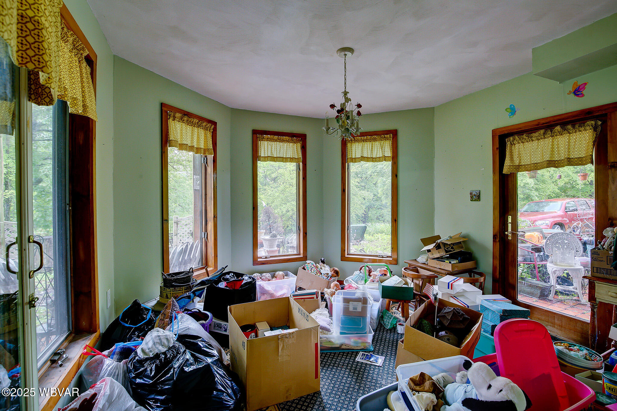 Mill Hall, Pennsylvania 17751, United States, 4 Bedrooms Bedrooms, ,3 BathroomsBathrooms,Residential,Active,142356