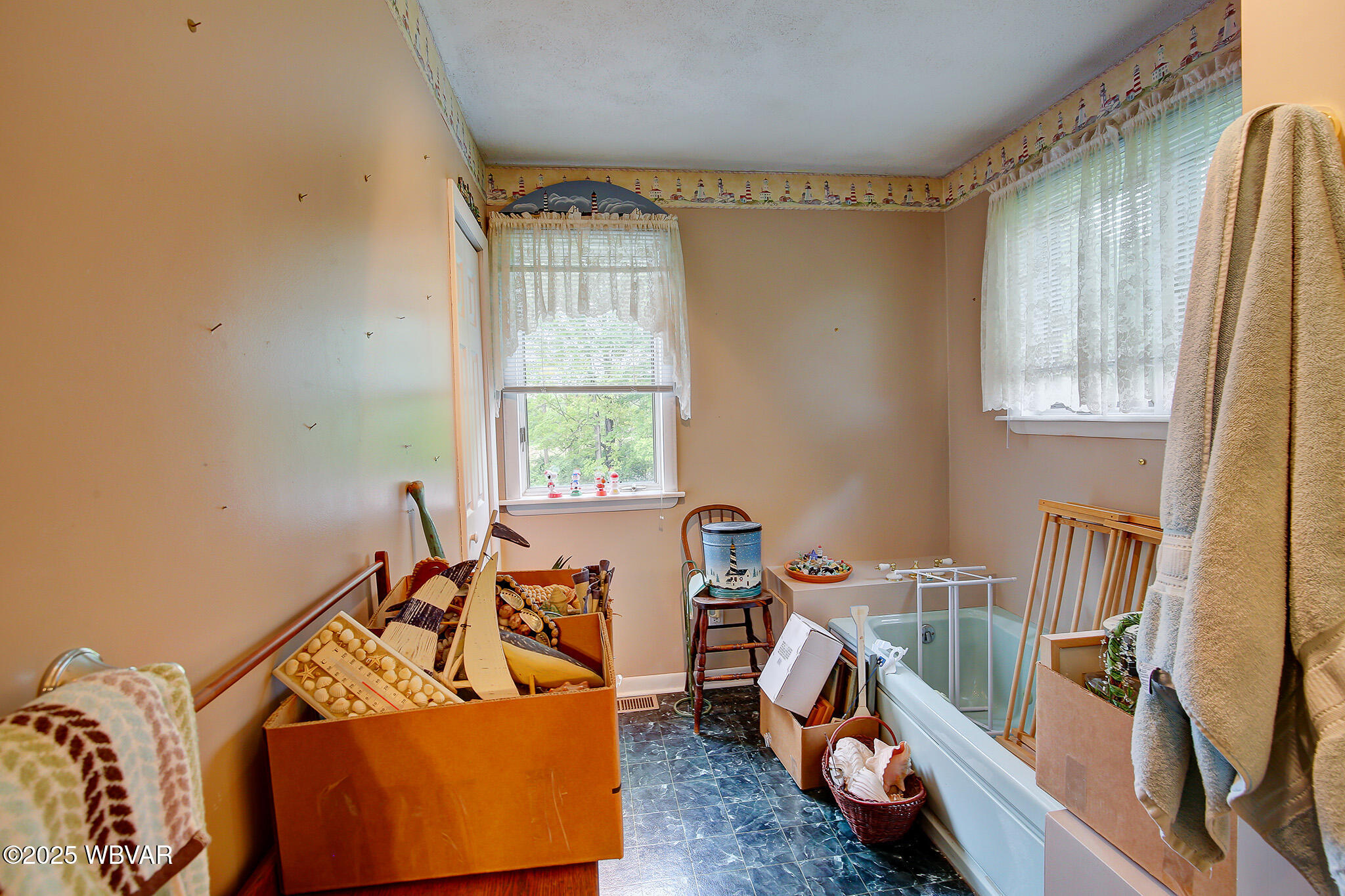 Mill Hall, Pennsylvania 17751, United States, 4 Bedrooms Bedrooms, ,3 BathroomsBathrooms,Residential,Active,142356