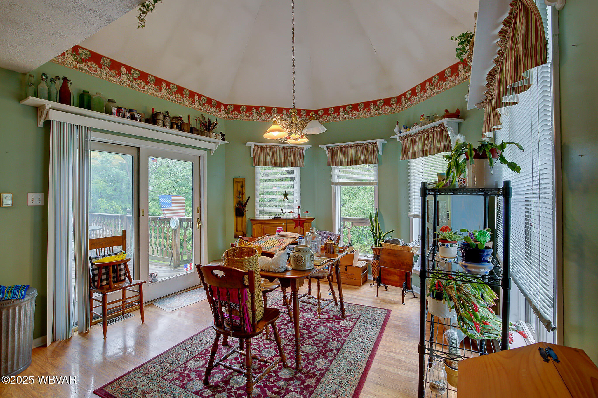 Mill Hall, Pennsylvania 17751, United States, 4 Bedrooms Bedrooms, ,3 BathroomsBathrooms,Residential,Active,142356