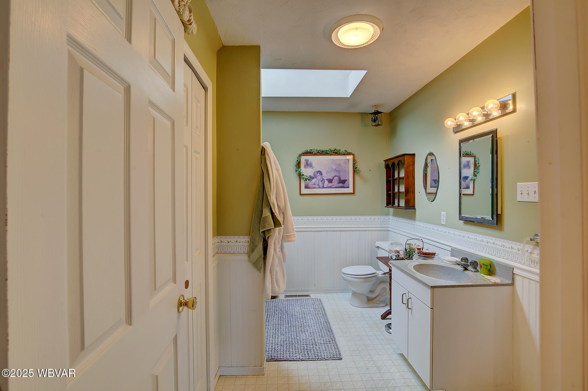 Mill Hall, Pennsylvania 17751, United States, 4 Bedrooms Bedrooms, ,3 BathroomsBathrooms,Residential,Active,142356