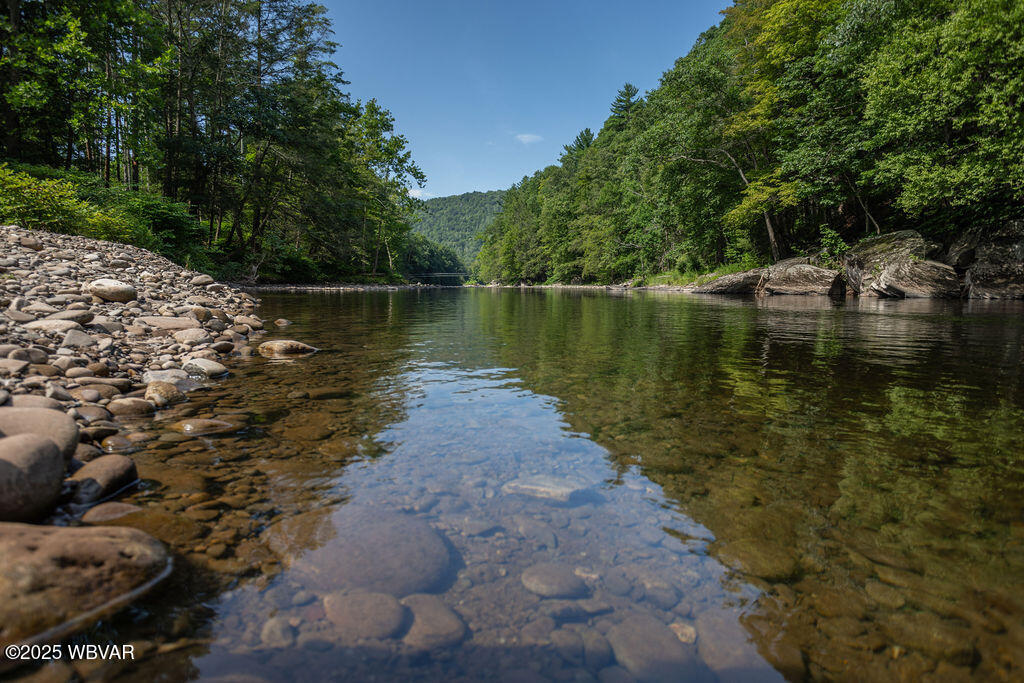Forksville, Pennsylvania 18616, United States, 3 Bedrooms Bedrooms, ,1 BathroomBathrooms,Residential,Pending,182777
