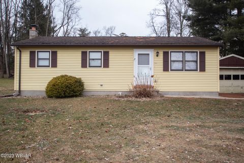 66 E VILLAGE DRIVE, Williamsport, PA 17702 - #: WB-96496
