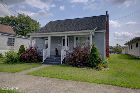 Photo for 1544 2ND AVENUE