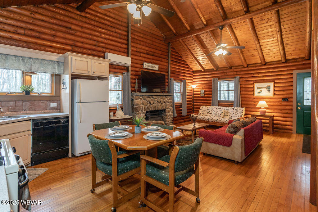 Muncy Valley, Pennsylvania 17758, United States, 2 Bedrooms Bedrooms, ,1 BathroomBathrooms,Residential,Active,98265