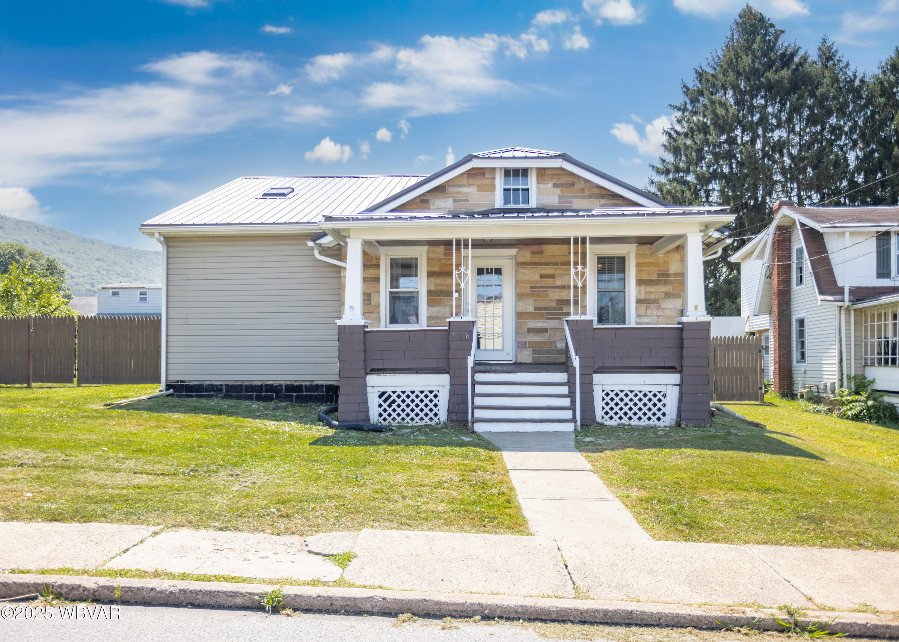 S. Williamsport, Pennsylvania 17702, United States, 2 Bedrooms Bedrooms, ,1 BathroomBathrooms,Residential,Contingent,186176