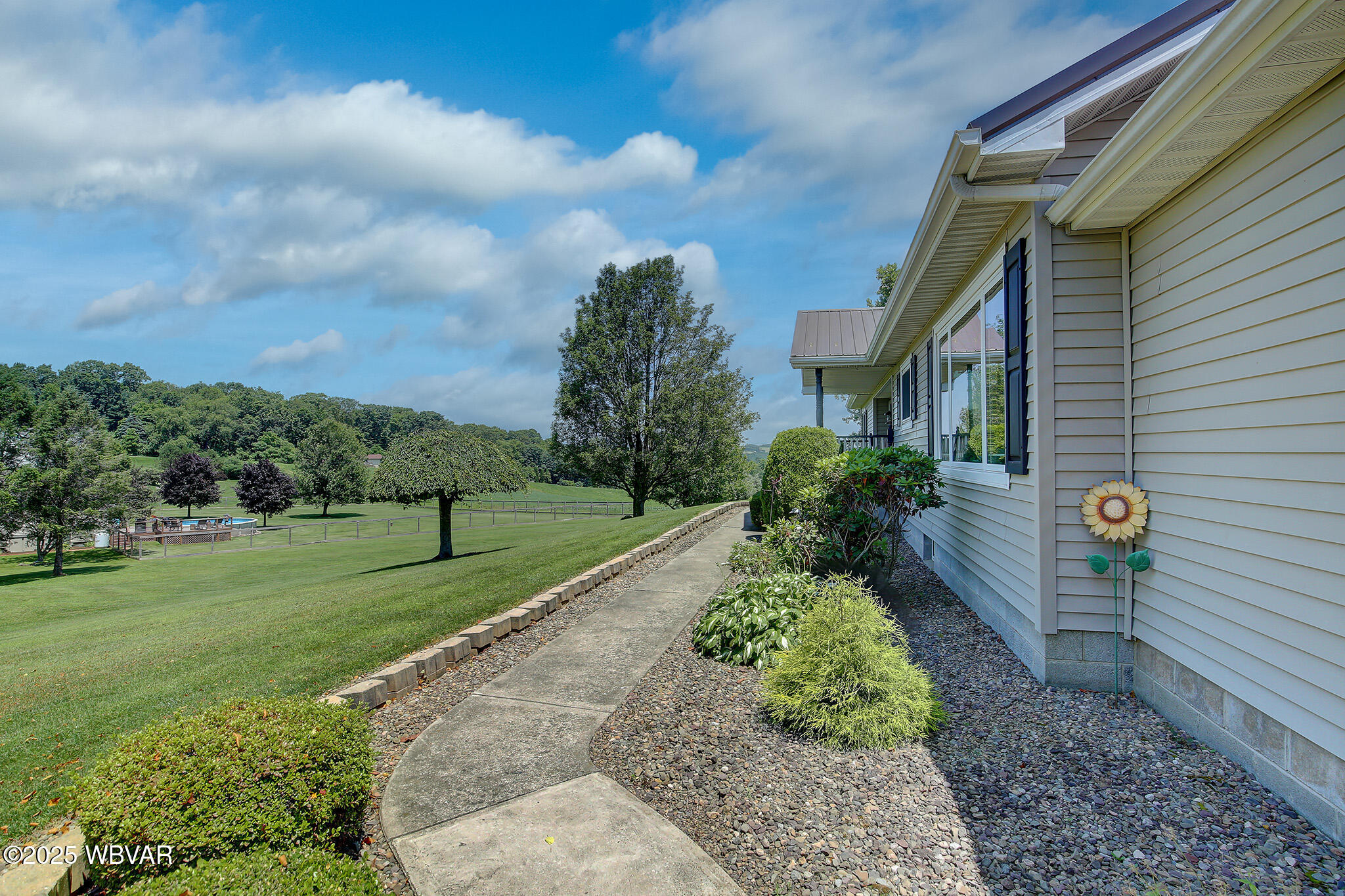 Bloomsburg, Pennsylvania 17815, United States, 3 Bedrooms Bedrooms, ,2 BathroomsBathrooms,Residential,Contingent,159806