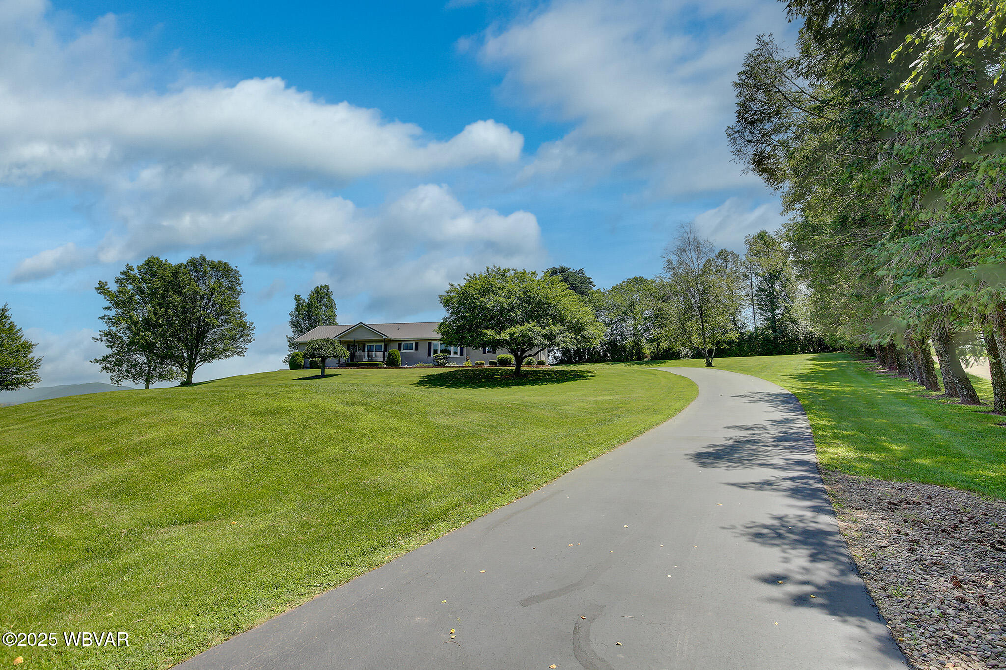 Bloomsburg, Pennsylvania 17815, United States, 3 Bedrooms Bedrooms, ,2 BathroomsBathrooms,Residential,Contingent,159806