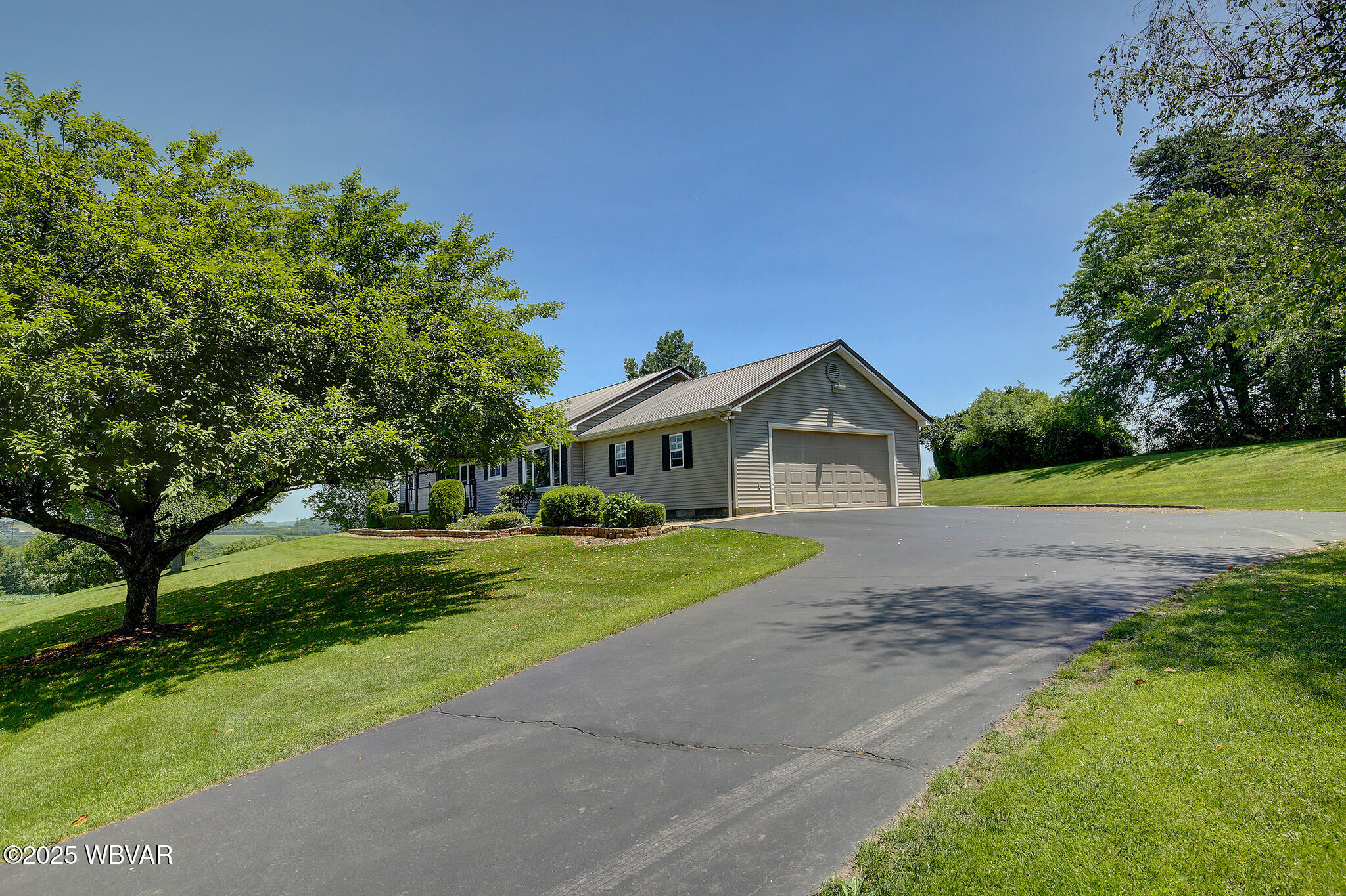 Bloomsburg, Pennsylvania 17815, United States, 3 Bedrooms Bedrooms, ,2 BathroomsBathrooms,Residential,Contingent,159806