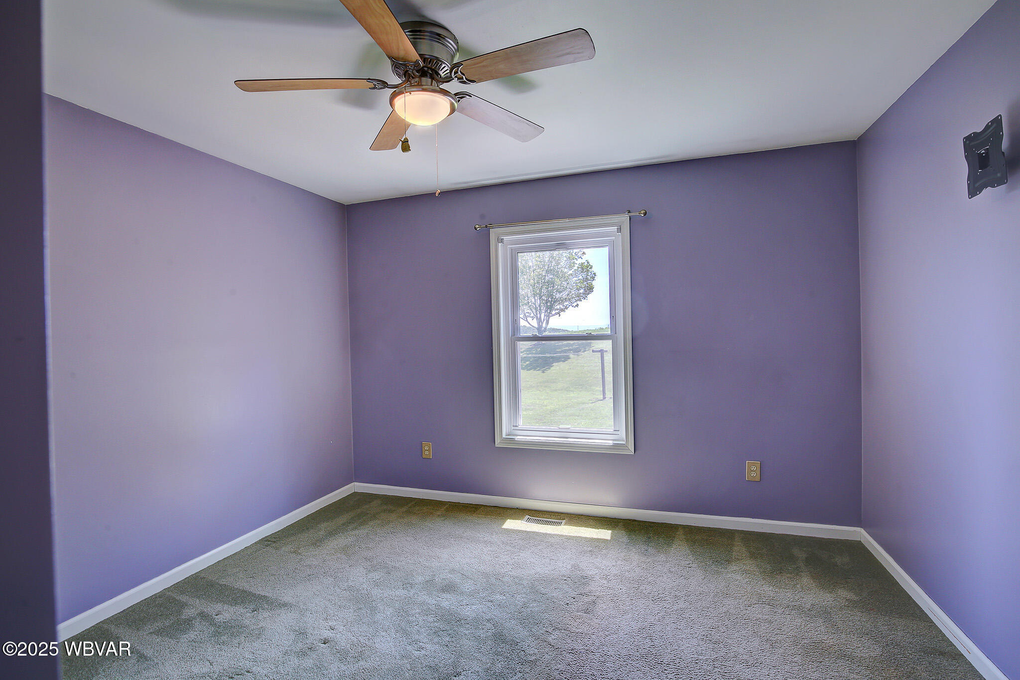 Bloomsburg, Pennsylvania 17815, United States, 3 Bedrooms Bedrooms, ,2 BathroomsBathrooms,Residential,Contingent,159806