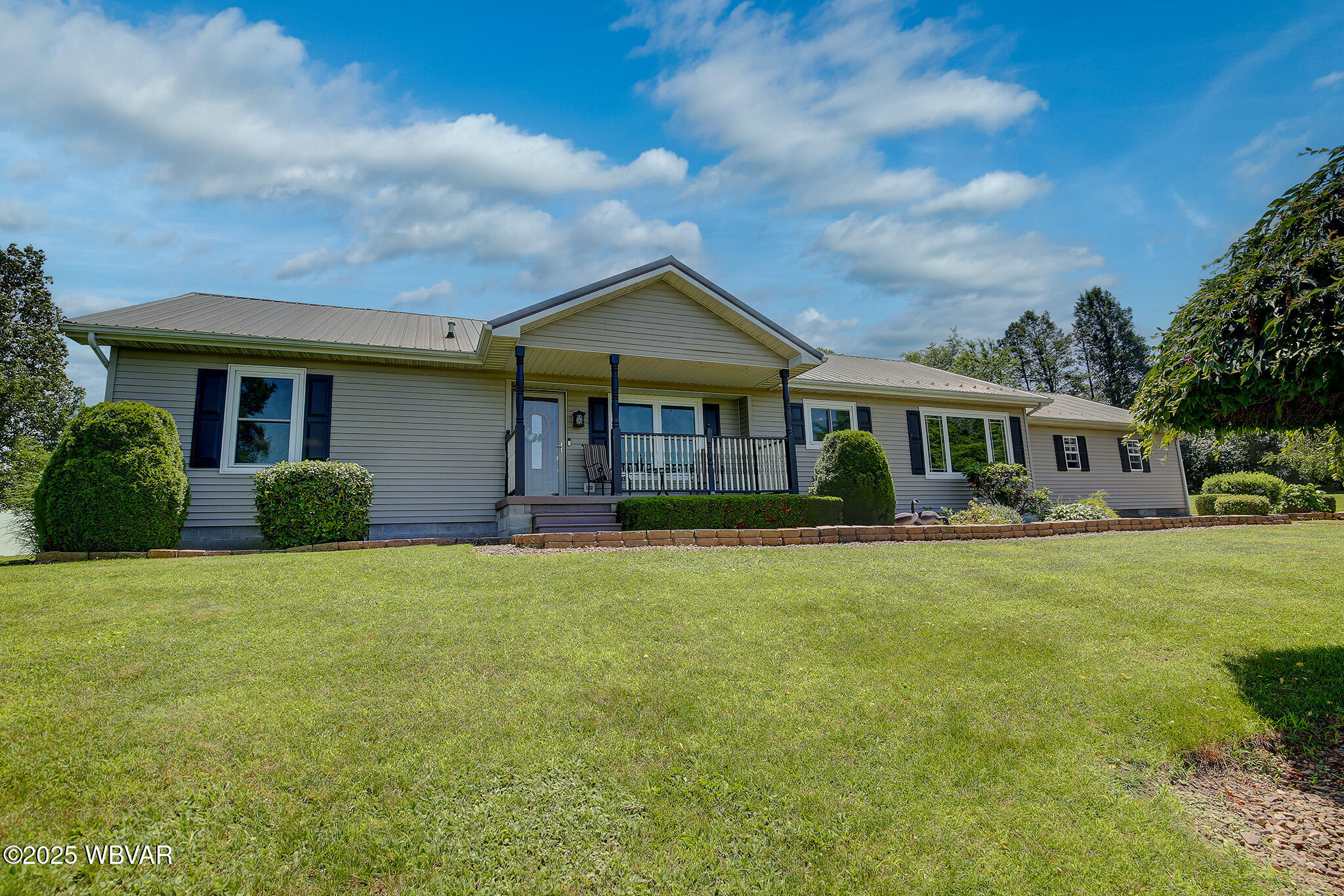 Bloomsburg, Pennsylvania 17815, United States, 3 Bedrooms Bedrooms, ,2 BathroomsBathrooms,Residential,Contingent,159806