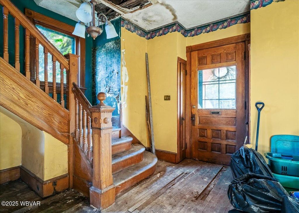 Photo of 915 1ST AVENUE, Williamsport, PA 17701 (MLS # WB-102695)