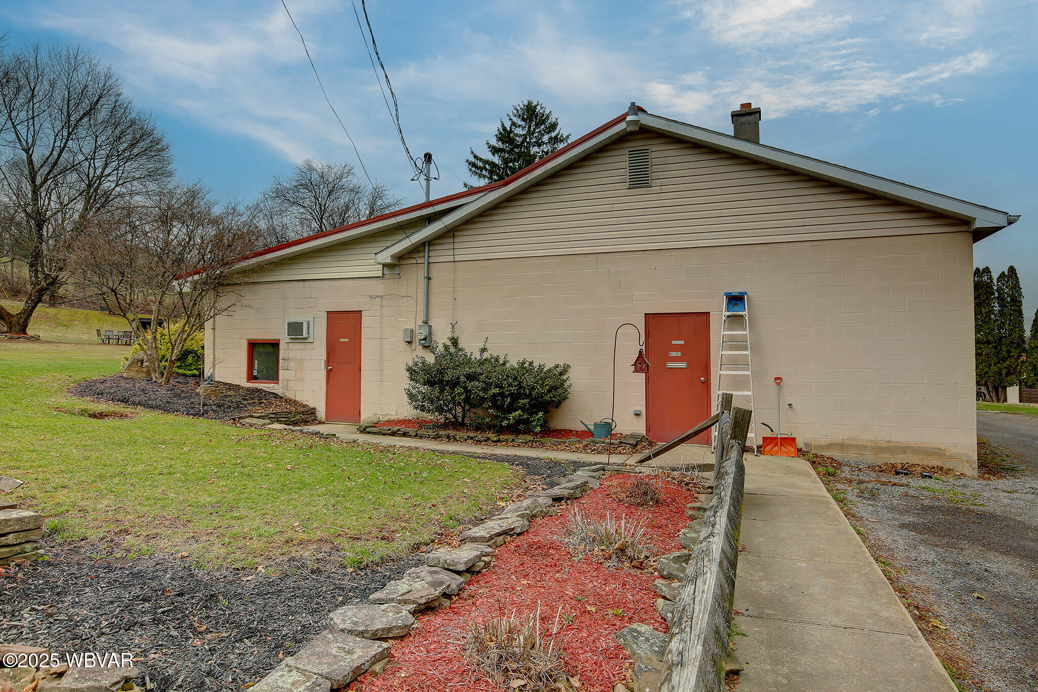 Williamsport, Pennsylvania 17701, United States, 2 Bedrooms Bedrooms, ,1 BathroomBathrooms,Residential,Contingent,103983