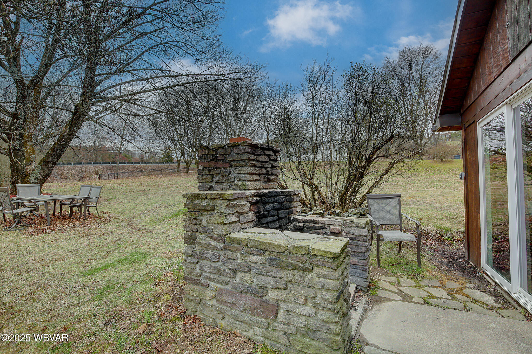 Williamsport, Pennsylvania 17701, United States, 2 Bedrooms Bedrooms, ,1 BathroomBathrooms,Residential,Contingent,103983