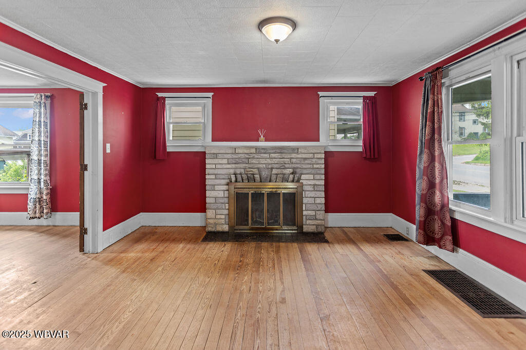 Williamsport, Pennsylvania 17701, United States, 3 Bedrooms Bedrooms, ,1 BathroomBathrooms,Residential,Contingent,127779