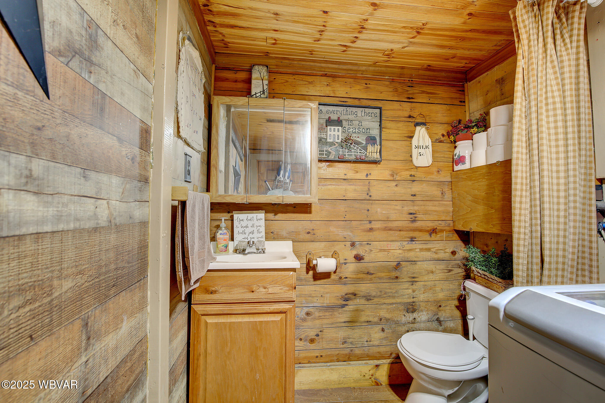 Loganton, Pennsylvania 17747, United States, 5 Bedrooms Bedrooms, ,2 BathroomsBathrooms,Residential,Active,245901