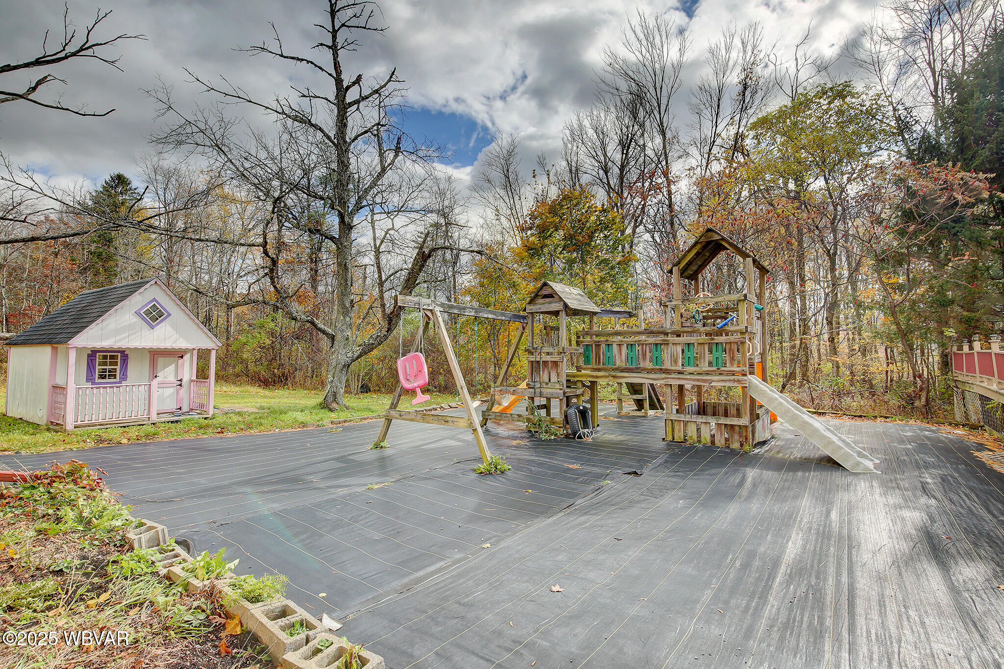 Loganton, Pennsylvania 17747, United States, 5 Bedrooms Bedrooms, ,2 BathroomsBathrooms,Residential,Active,245901