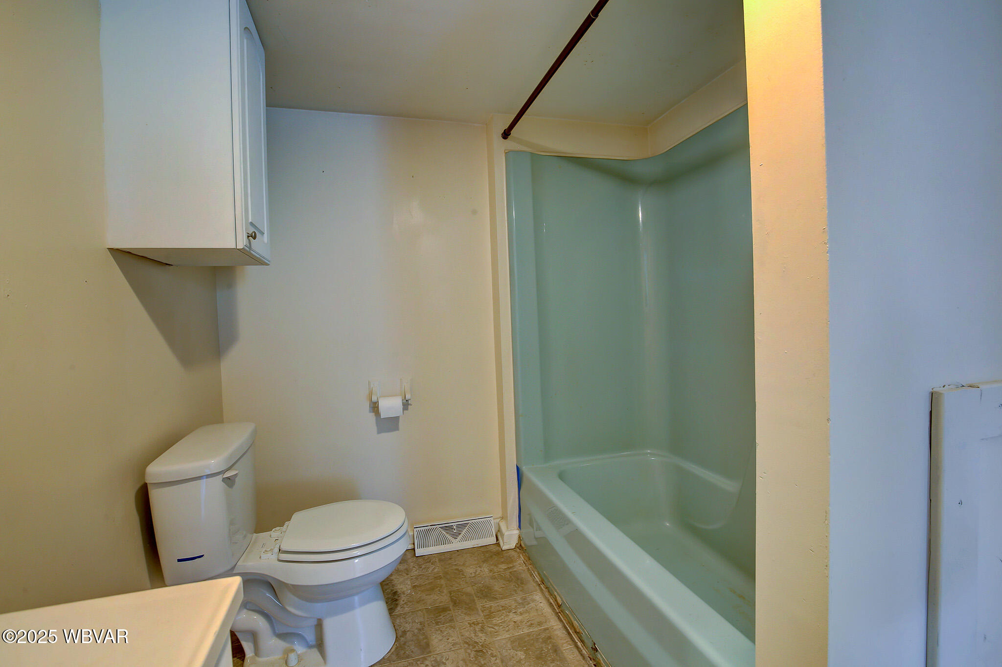 Lock Haven, Pennsylvania 17745, United States, 3 Bedrooms Bedrooms, ,1 BathroomBathrooms,Residential,Contingent,104444