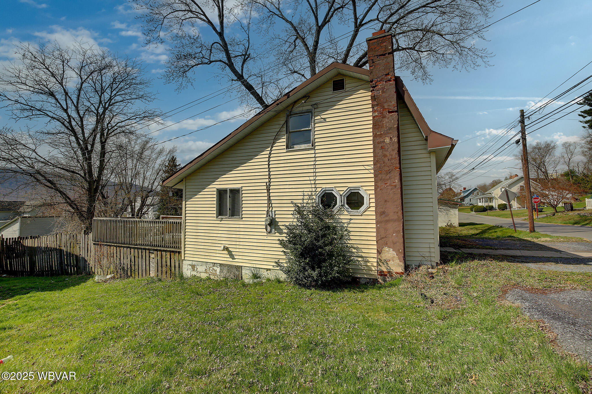 Lock Haven, Pennsylvania 17745, United States, 3 Bedrooms Bedrooms, ,1 BathroomBathrooms,Residential,Contingent,104444