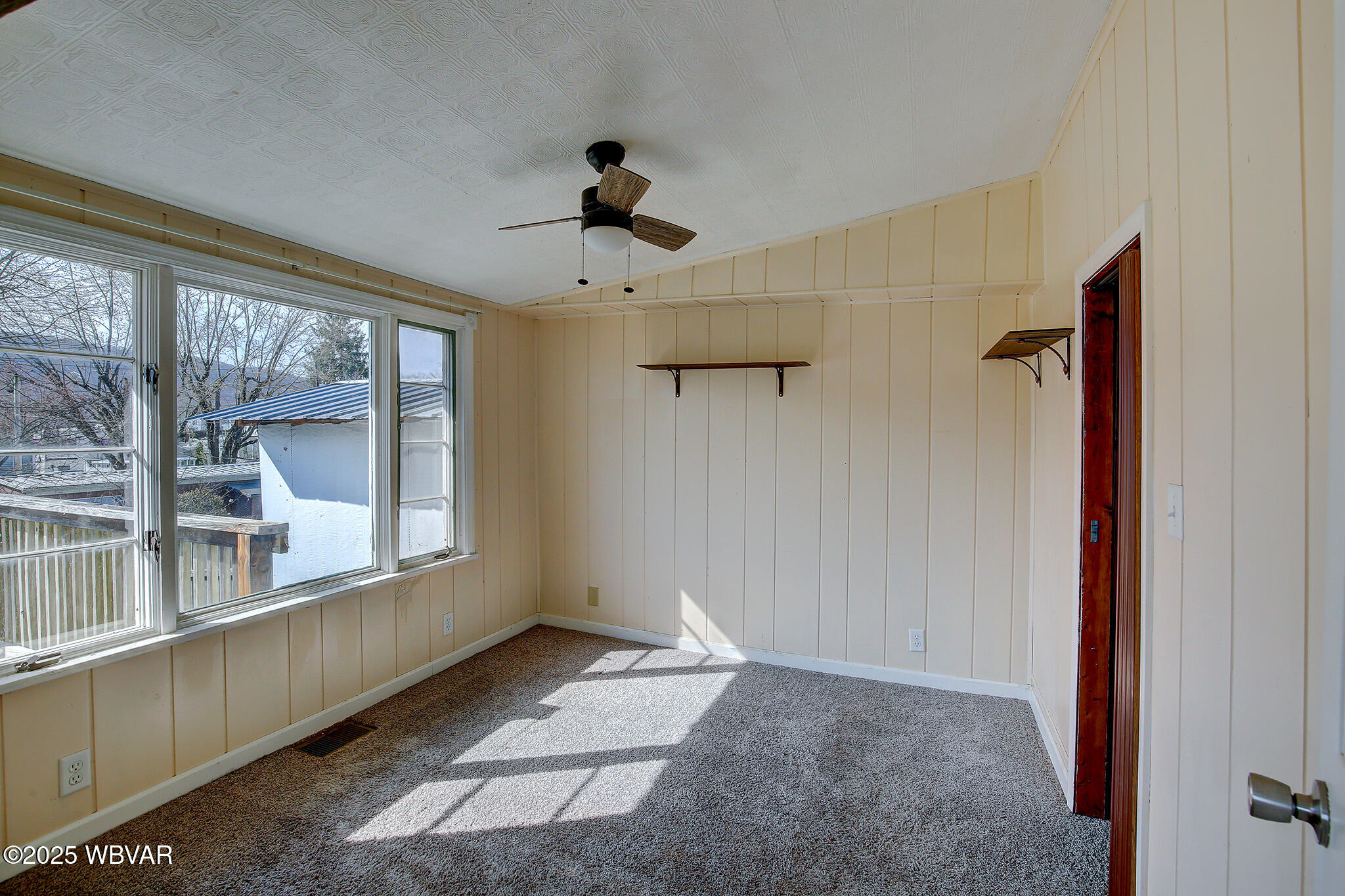 Lock Haven, Pennsylvania 17745, United States, 3 Bedrooms Bedrooms, ,1 BathroomBathrooms,Residential,Contingent,104444