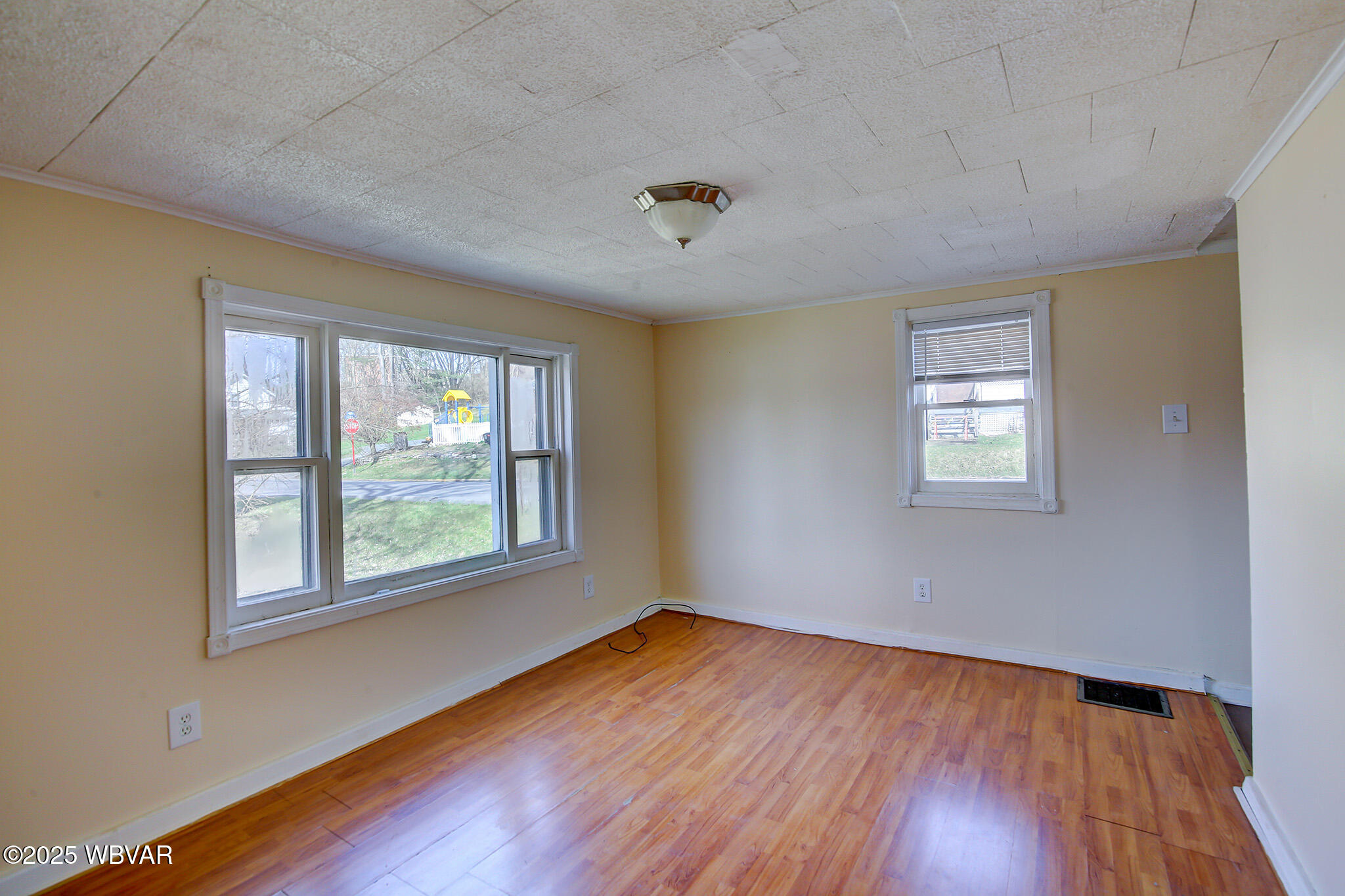 Lock Haven, Pennsylvania 17745, United States, 3 Bedrooms Bedrooms, ,1 BathroomBathrooms,Residential,Contingent,104444