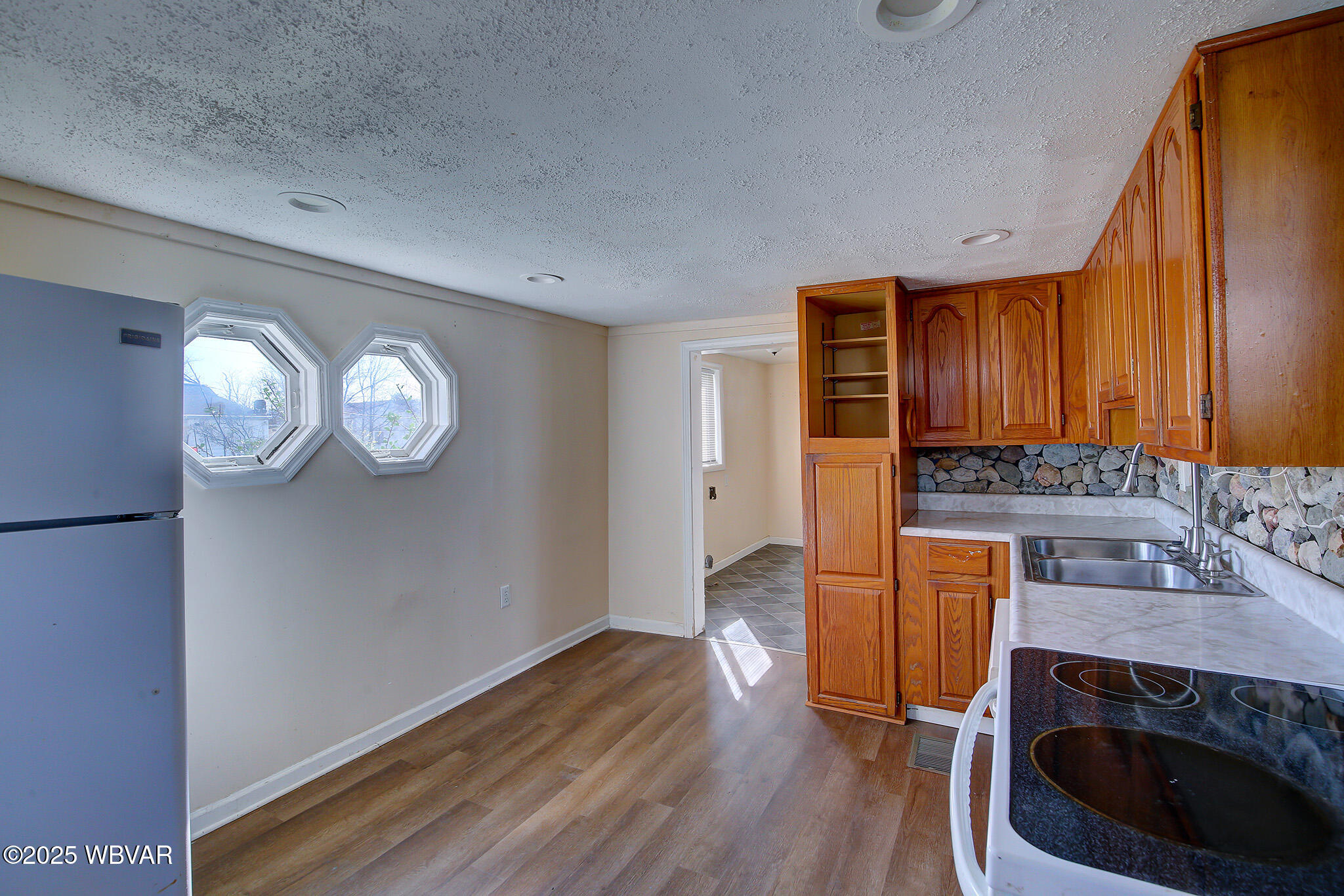 Lock Haven, Pennsylvania 17745, United States, 3 Bedrooms Bedrooms, ,1 BathroomBathrooms,Residential,Contingent,104444