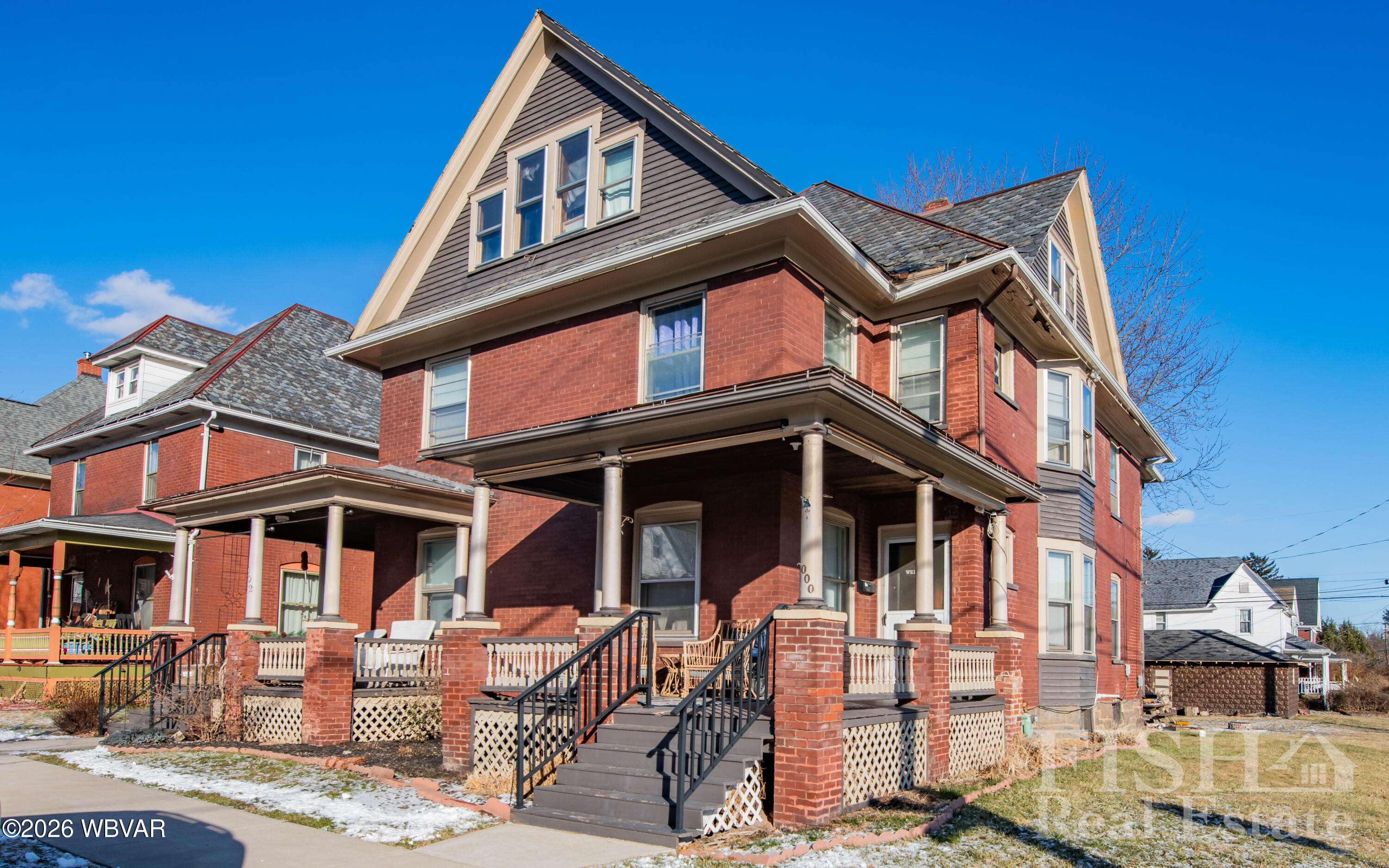 Properties 4 1000-1002 WALNUT STREET