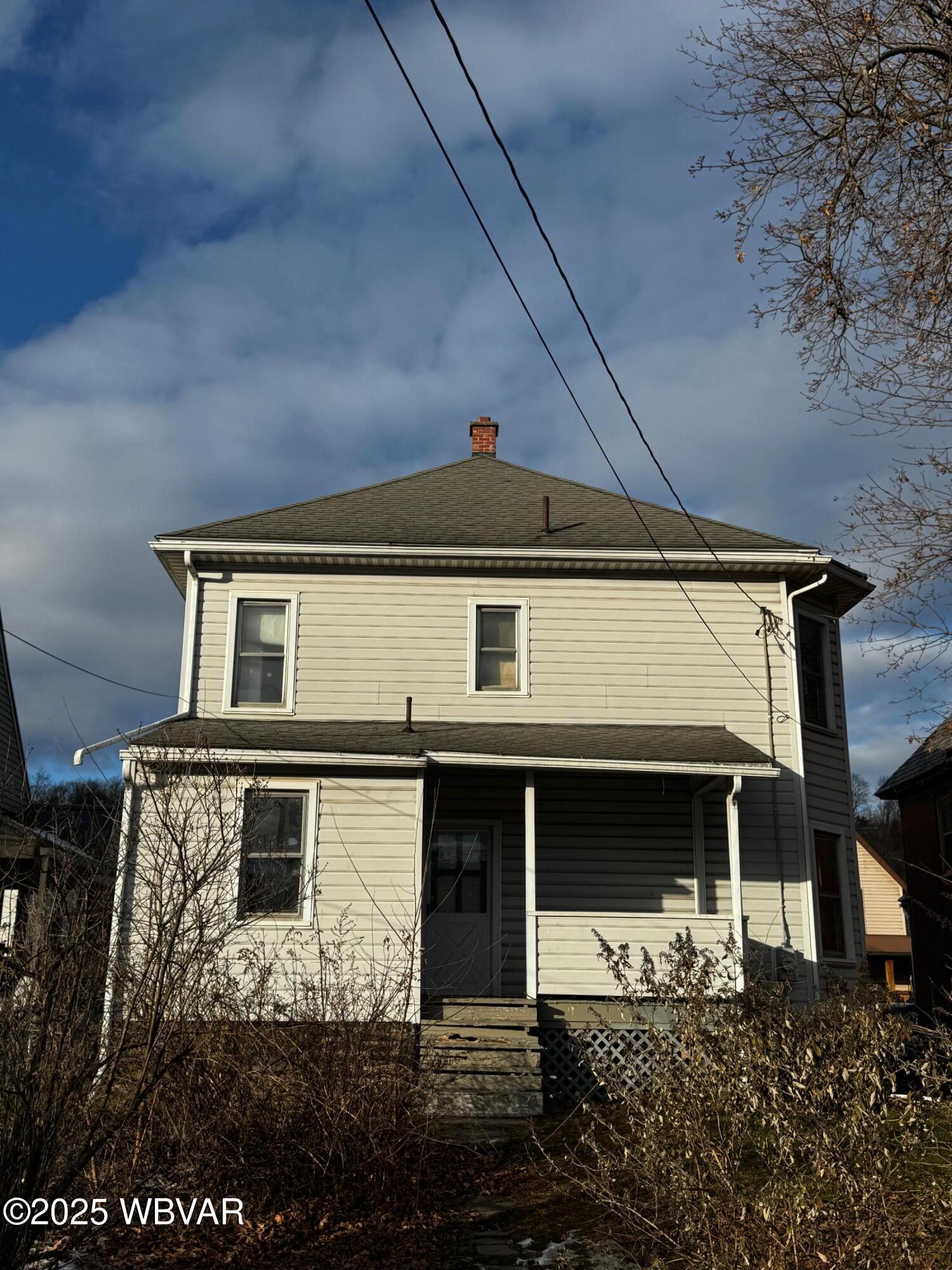 Properties 5 2227 W FOURTH STREET