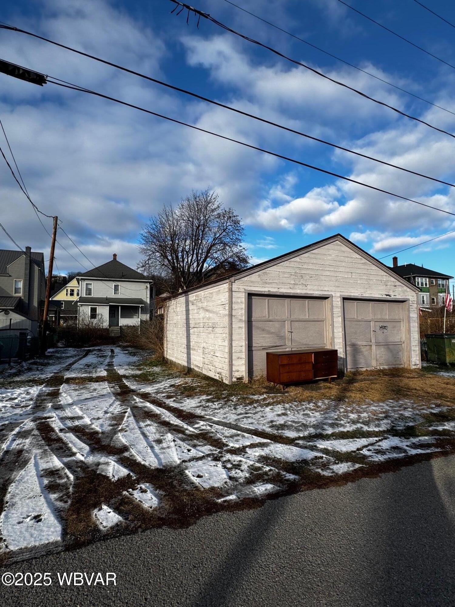 Properties 4 2227 W FOURTH STREET