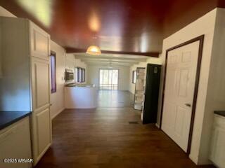 Jersey Shore, Pennsylvania 17740, United States, 2 Bedrooms Bedrooms, ,2 BathroomsBathrooms,Residential,Pending,91408