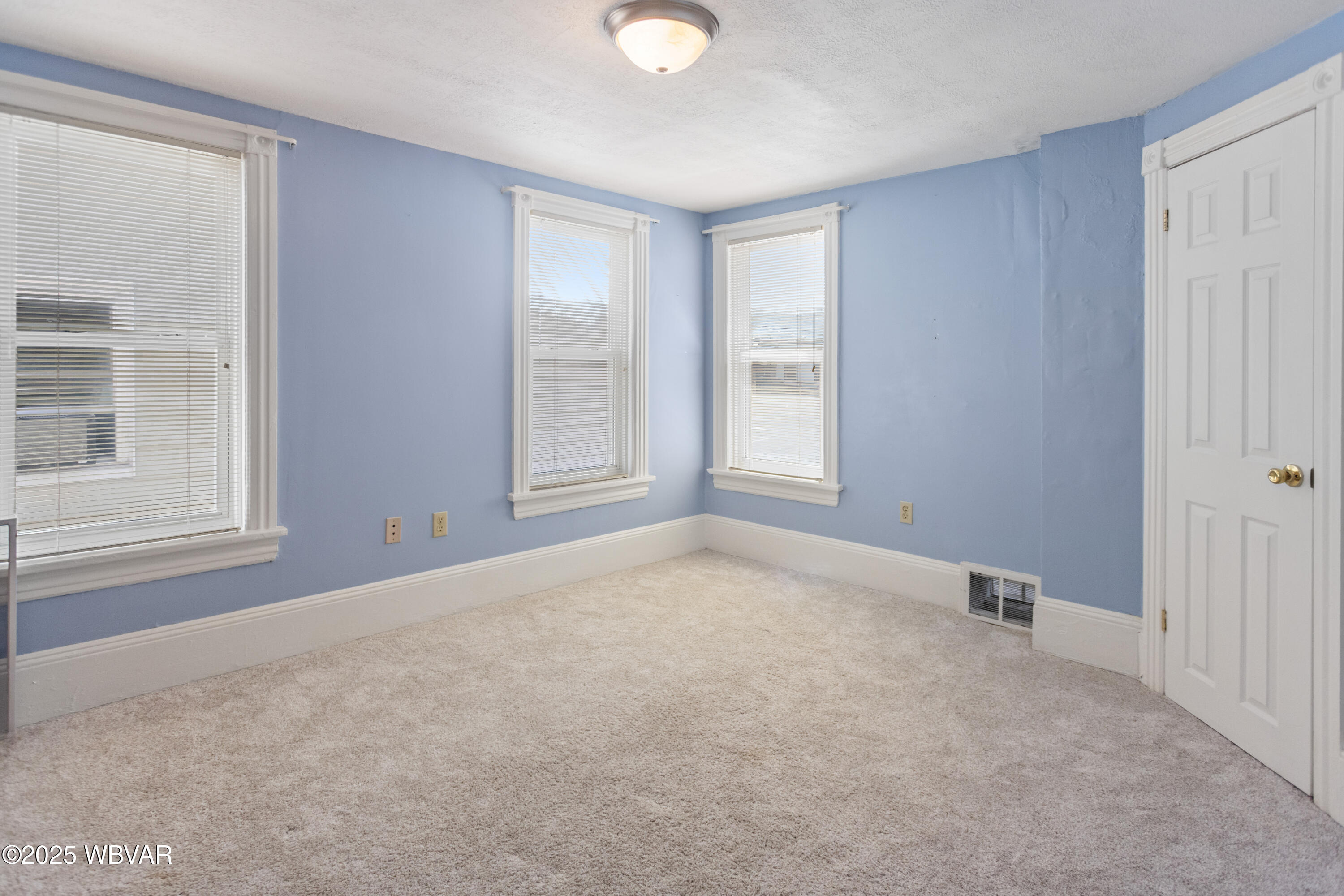 Williamsport, Pennsylvania 17701, United States, 3 Bedrooms Bedrooms, ,1 BathroomBathrooms,Residential,Pending,207407