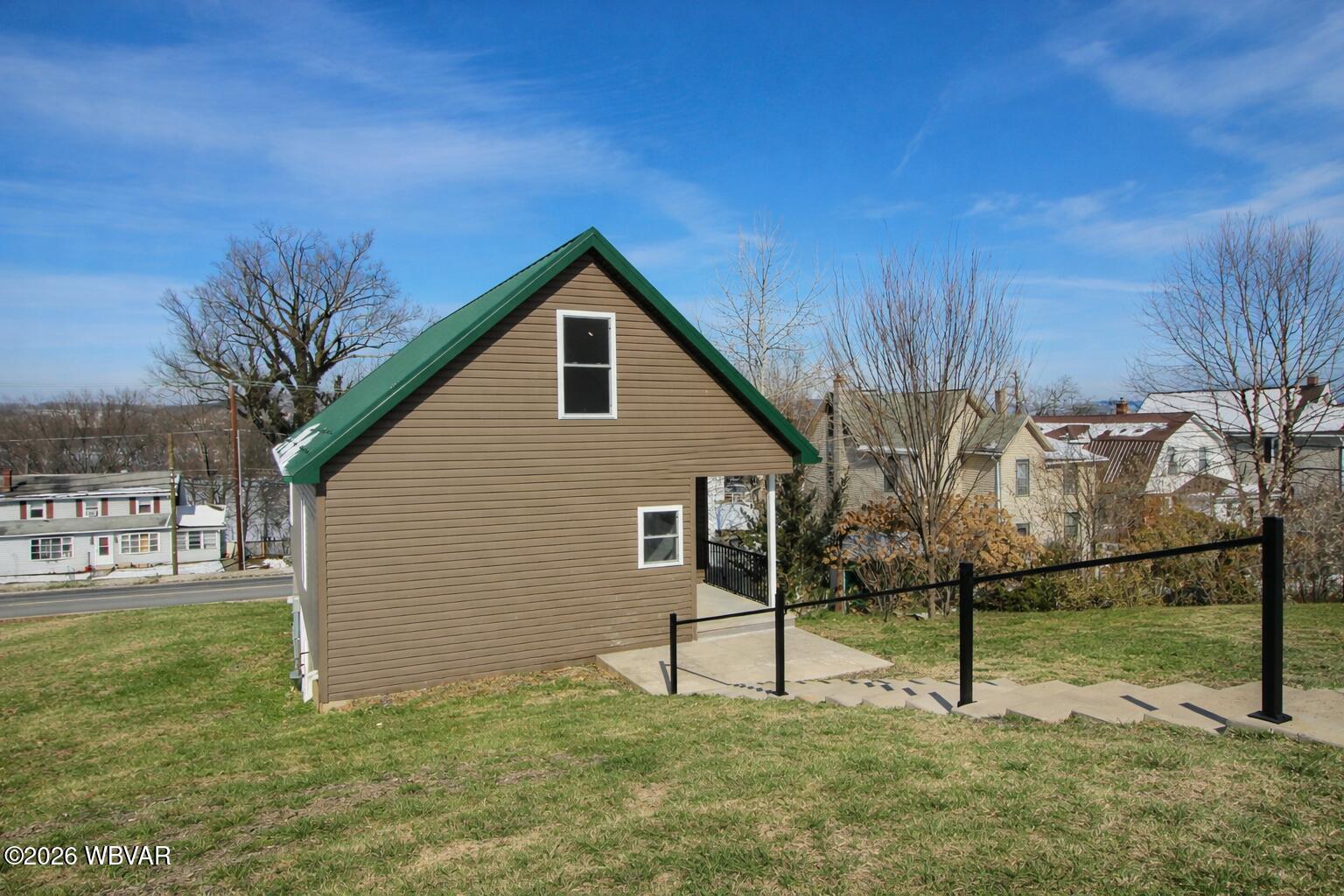 2227 RIVERSIDE DRIVE