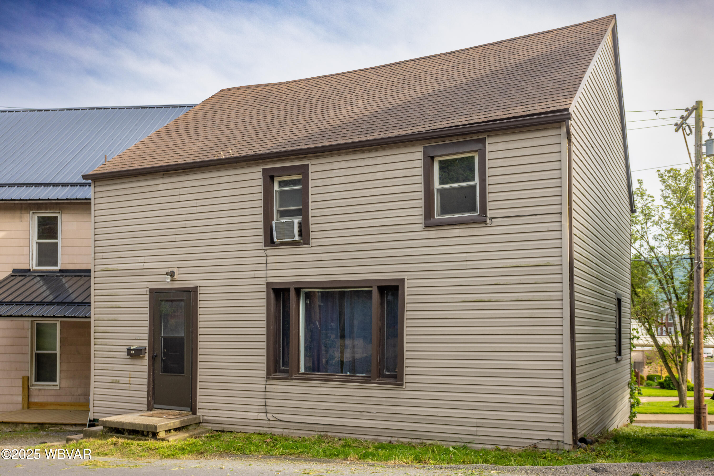 Williamsport, Pennsylvania 17701, United States, 3 Bedrooms Bedrooms, ,1 BathroomBathrooms,Residential,Pending,142050