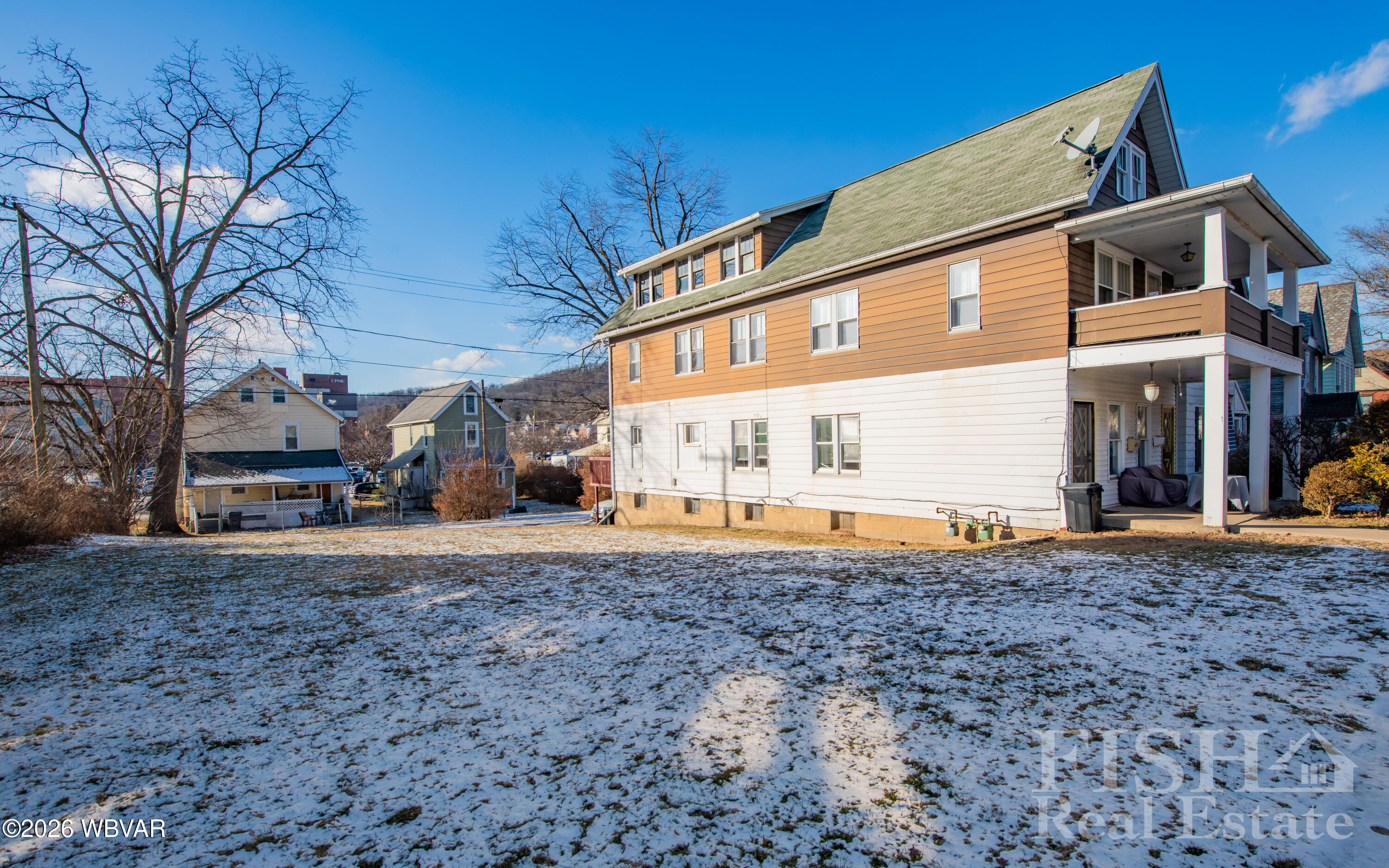 Properties 4 821 CHERRY STREET