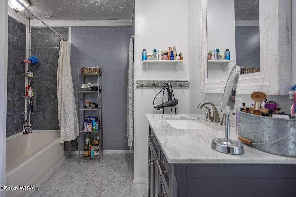 Loganton, Pennsylvania 17747, United States, 3 Bedrooms Bedrooms, ,1 BathroomBathrooms,Residential,Active,176640