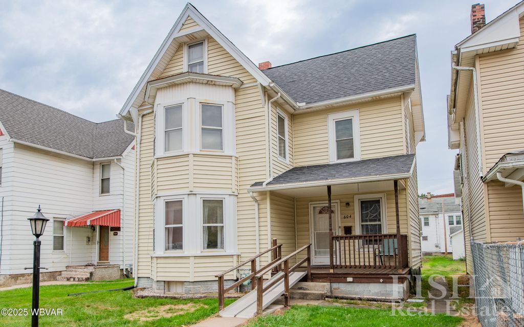 Photo of 604 SEVENTH AVENUE, Williamsport, PA 17701 (MLS # WB-102583)