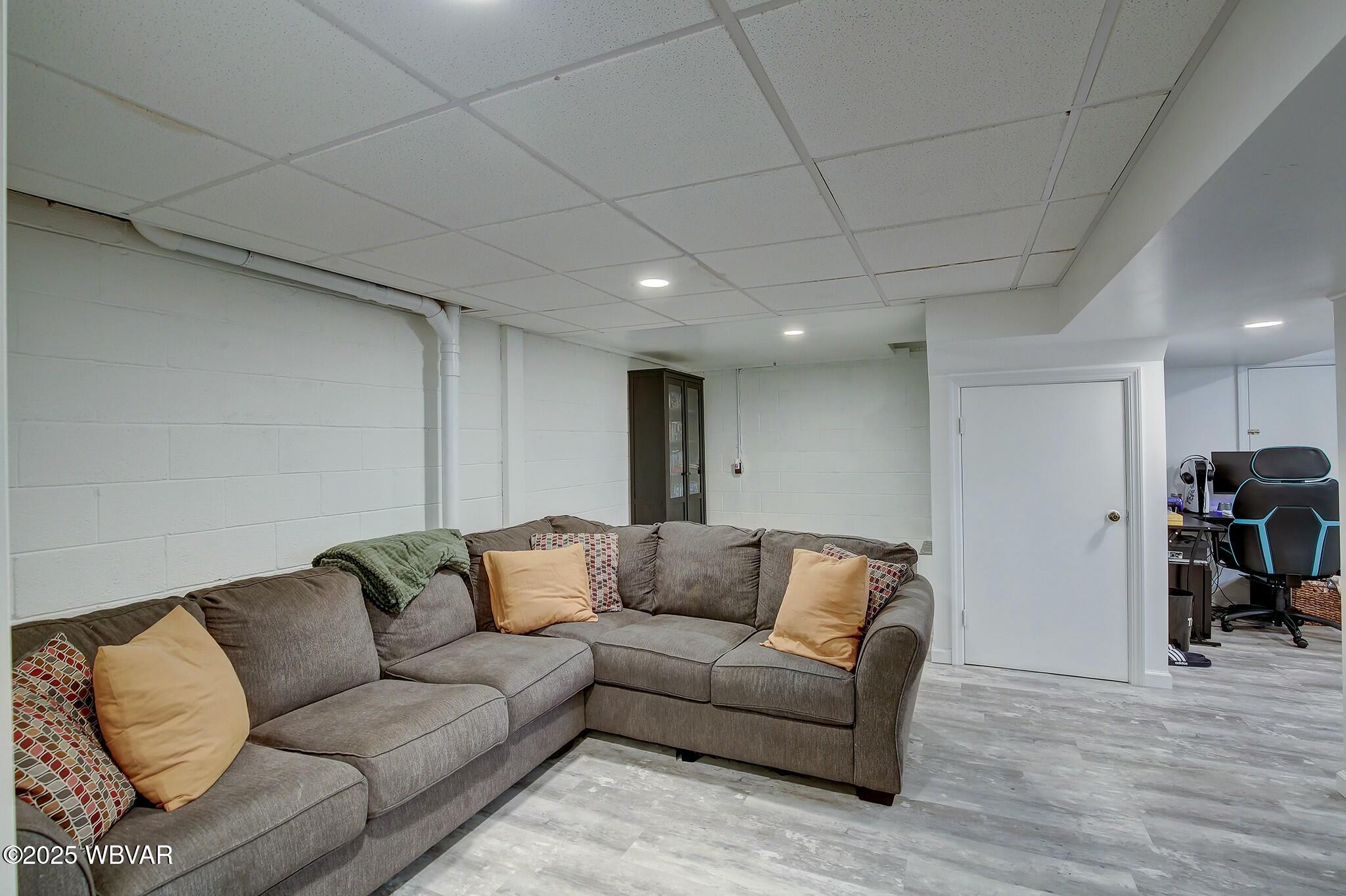 Lewisburg, Pennsylvania 17837, United States, 5 Bedrooms Bedrooms, ,4 BathroomsBathrooms,Residential,Contingent,108746