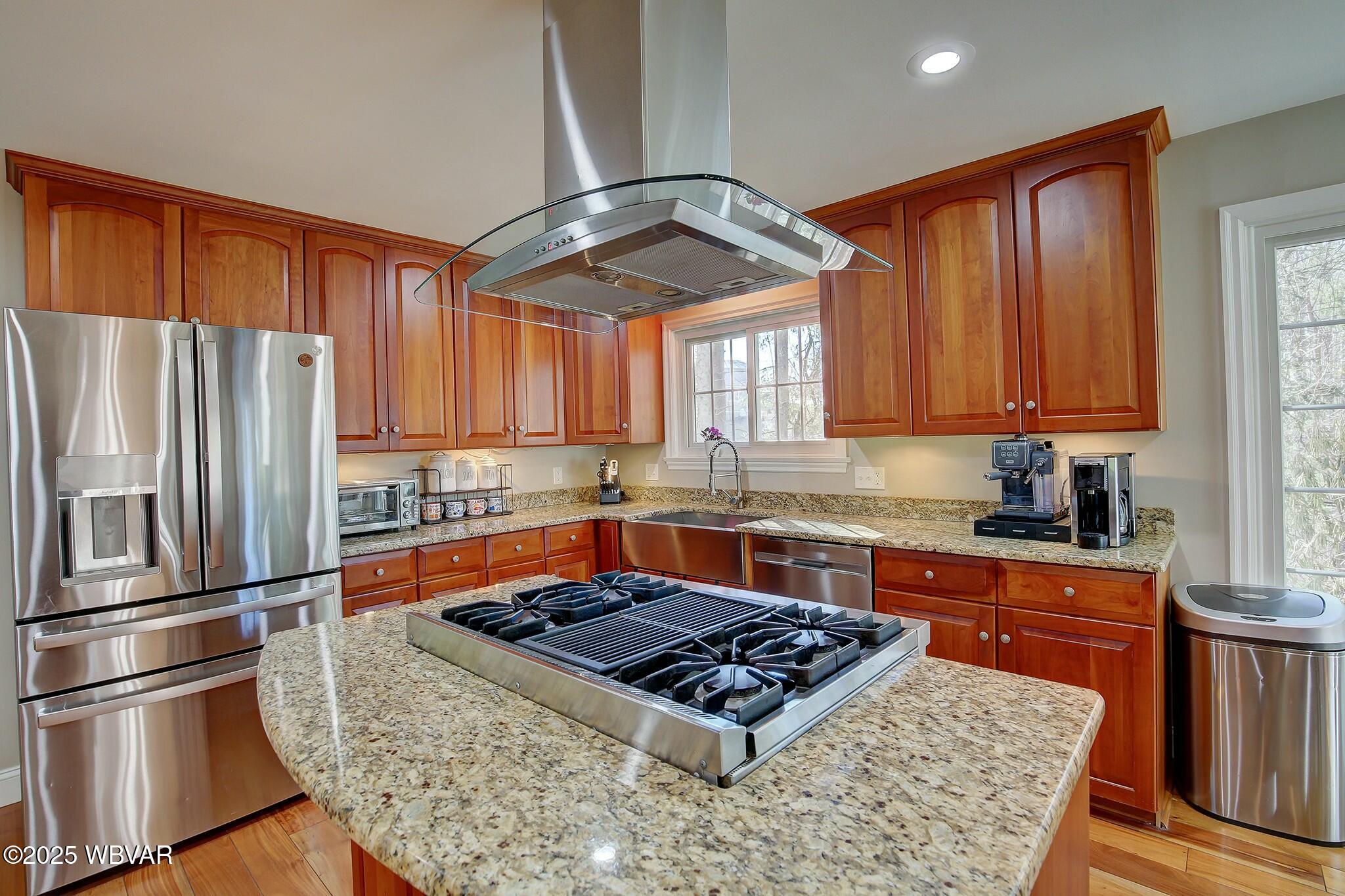 Lewisburg, Pennsylvania 17837, United States, 5 Bedrooms Bedrooms, ,4 BathroomsBathrooms,Residential,Contingent,108746