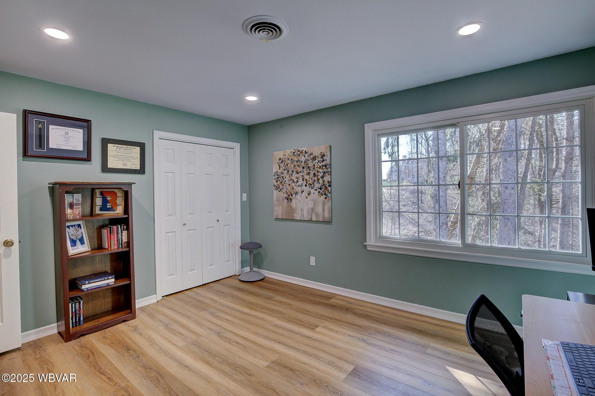 Lewisburg, Pennsylvania 17837, United States, 5 Bedrooms Bedrooms, ,4 BathroomsBathrooms,Residential,Contingent,108746