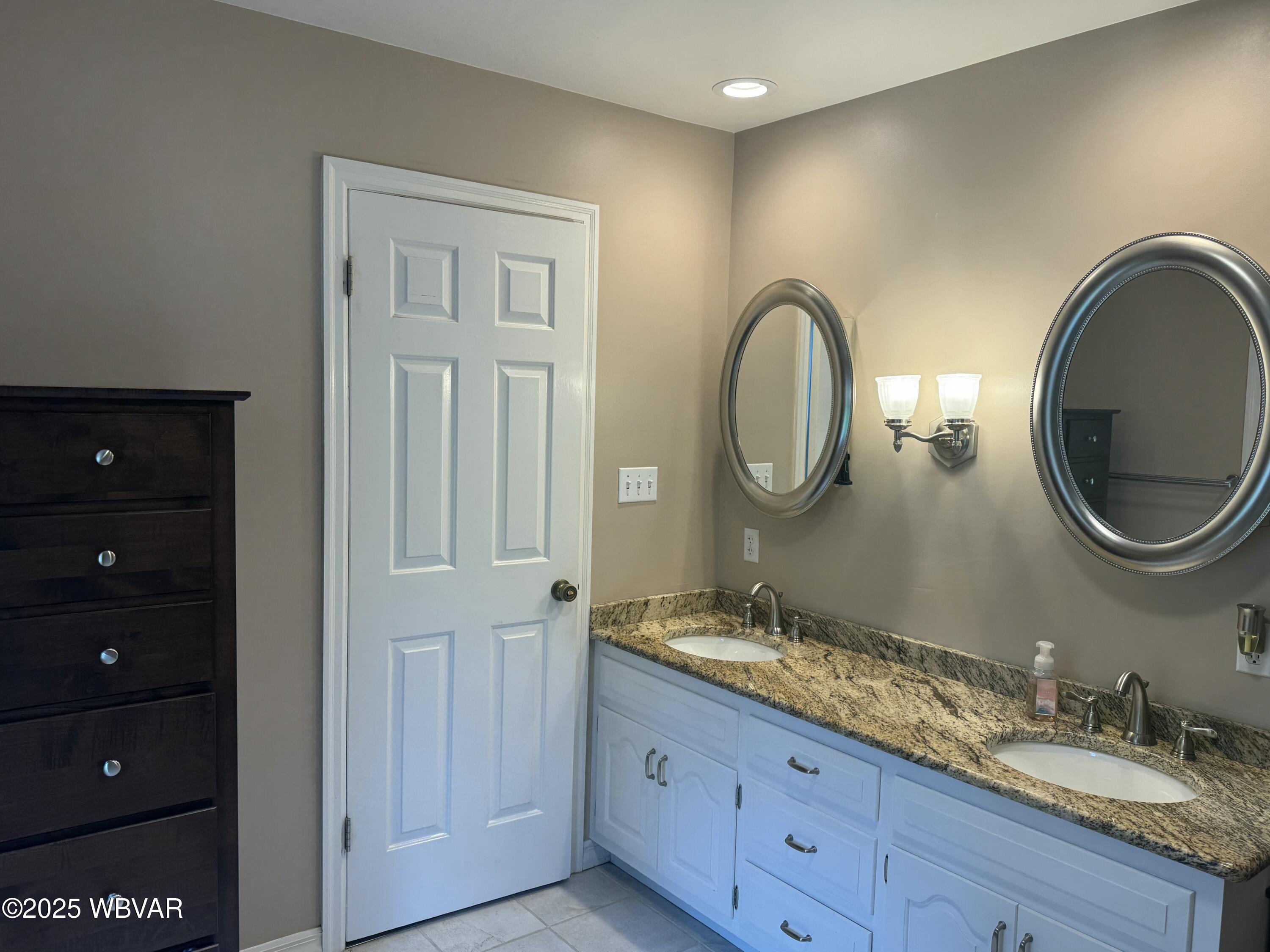 Lewisburg, Pennsylvania 17837, United States, 5 Bedrooms Bedrooms, ,4 BathroomsBathrooms,Residential,Contingent,108746