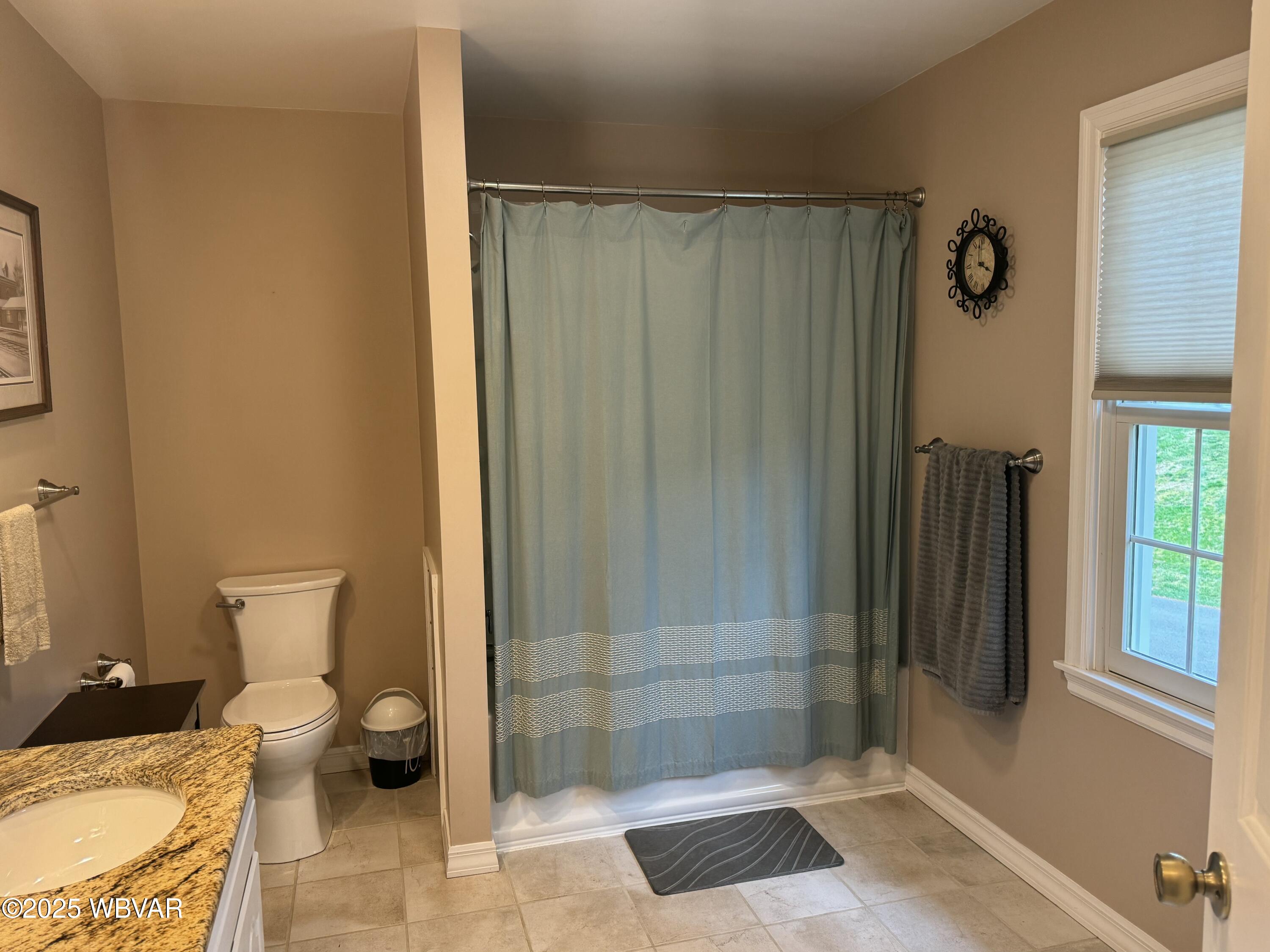 Lewisburg, Pennsylvania 17837, United States, 5 Bedrooms Bedrooms, ,4 BathroomsBathrooms,Residential,Contingent,108746