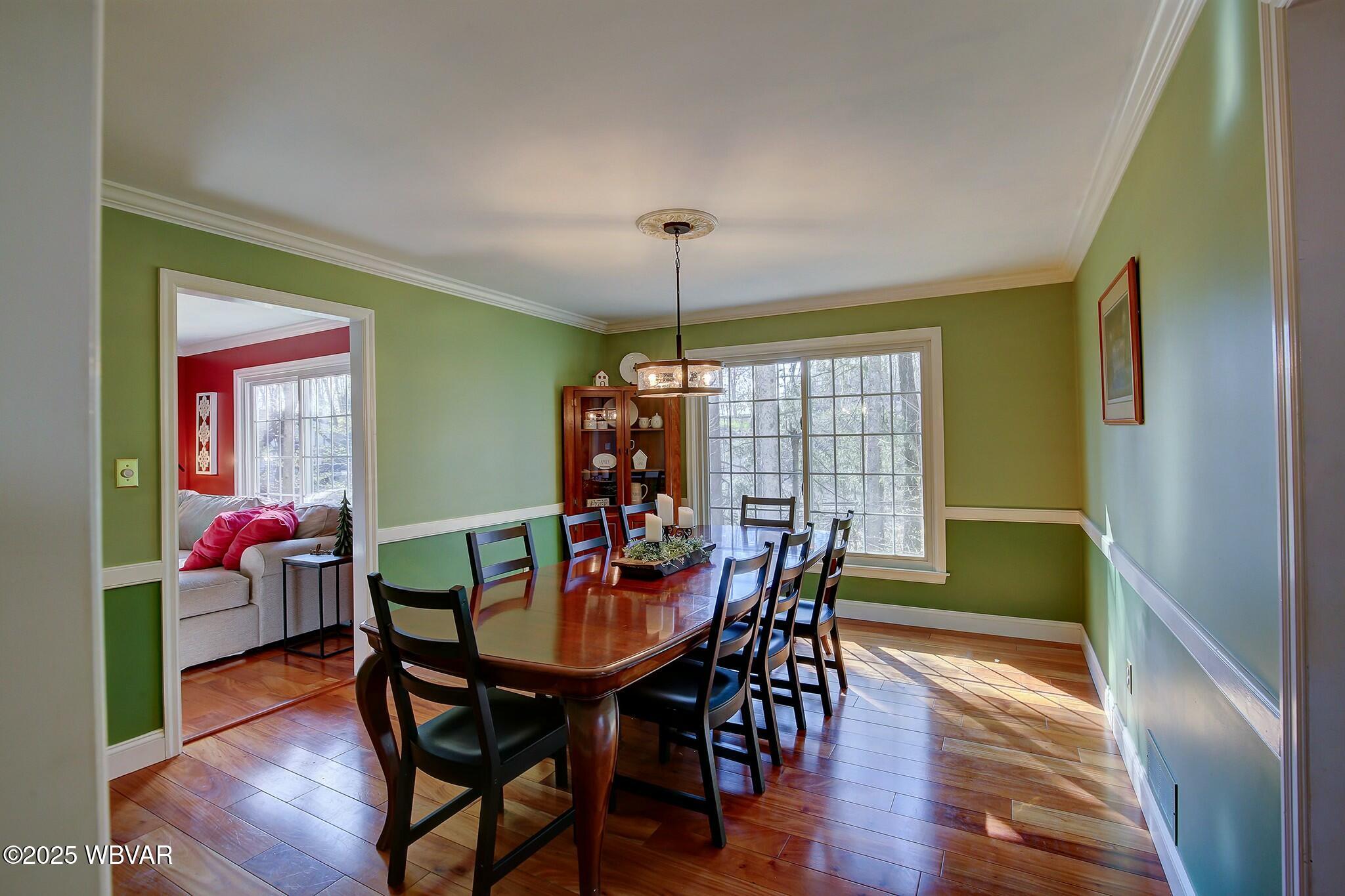 Lewisburg, Pennsylvania 17837, United States, 5 Bedrooms Bedrooms, ,4 BathroomsBathrooms,Residential,Contingent,108746