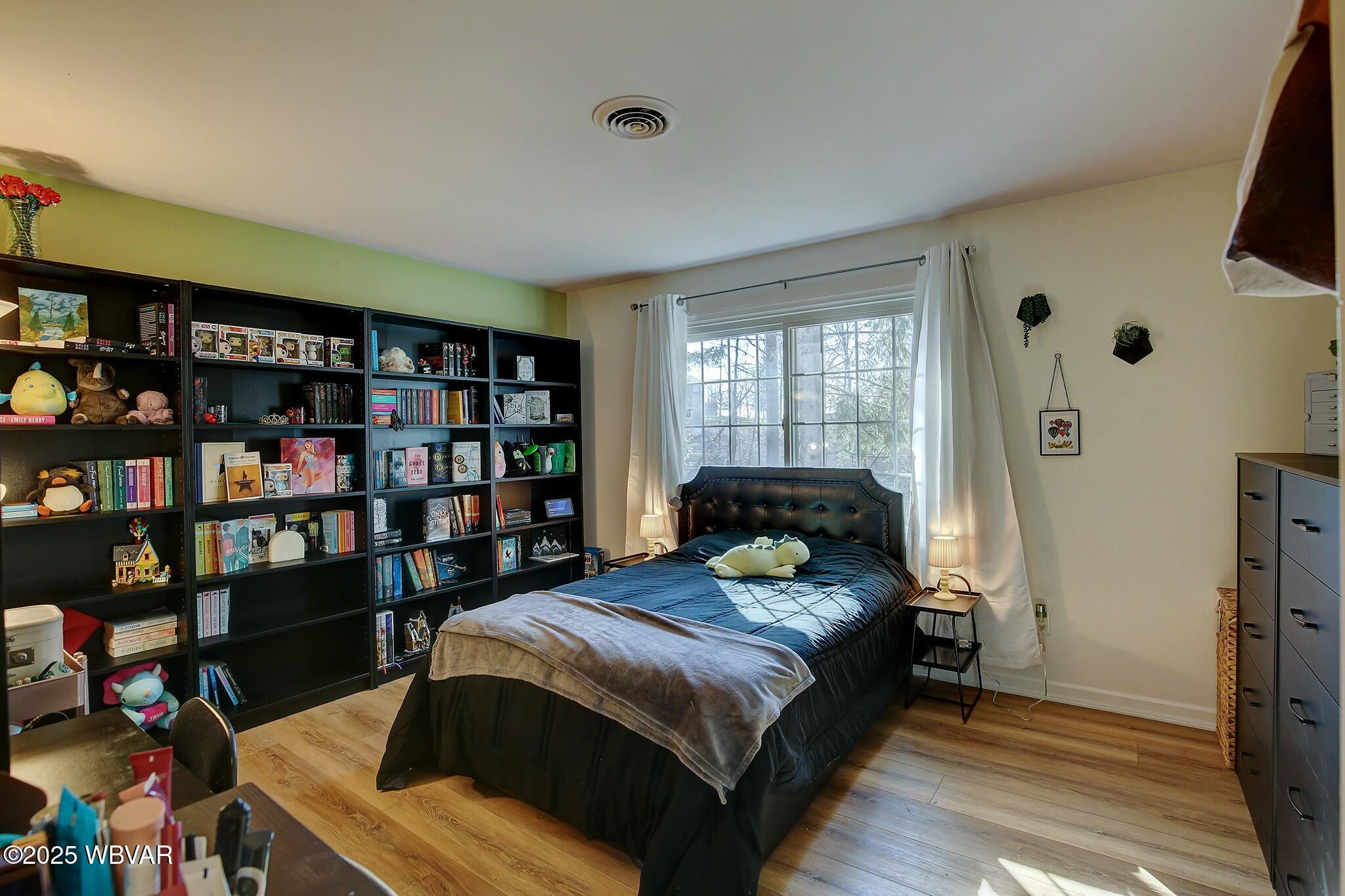 Lewisburg, Pennsylvania 17837, United States, 5 Bedrooms Bedrooms, ,4 BathroomsBathrooms,Residential,Contingent,108746