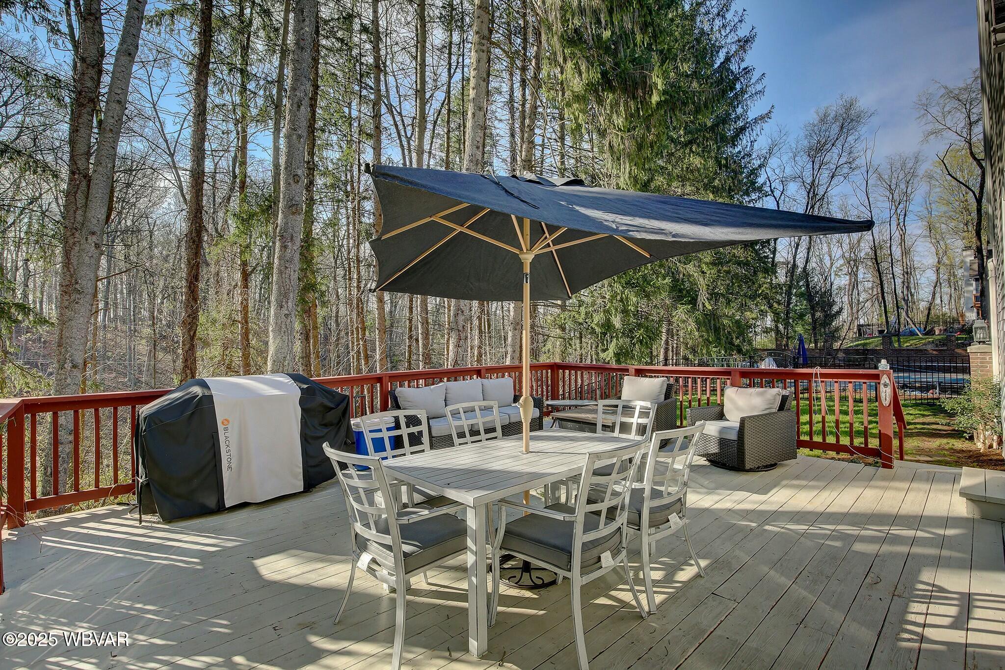 Lewisburg, Pennsylvania 17837, United States, 5 Bedrooms Bedrooms, ,4 BathroomsBathrooms,Residential,Contingent,108746